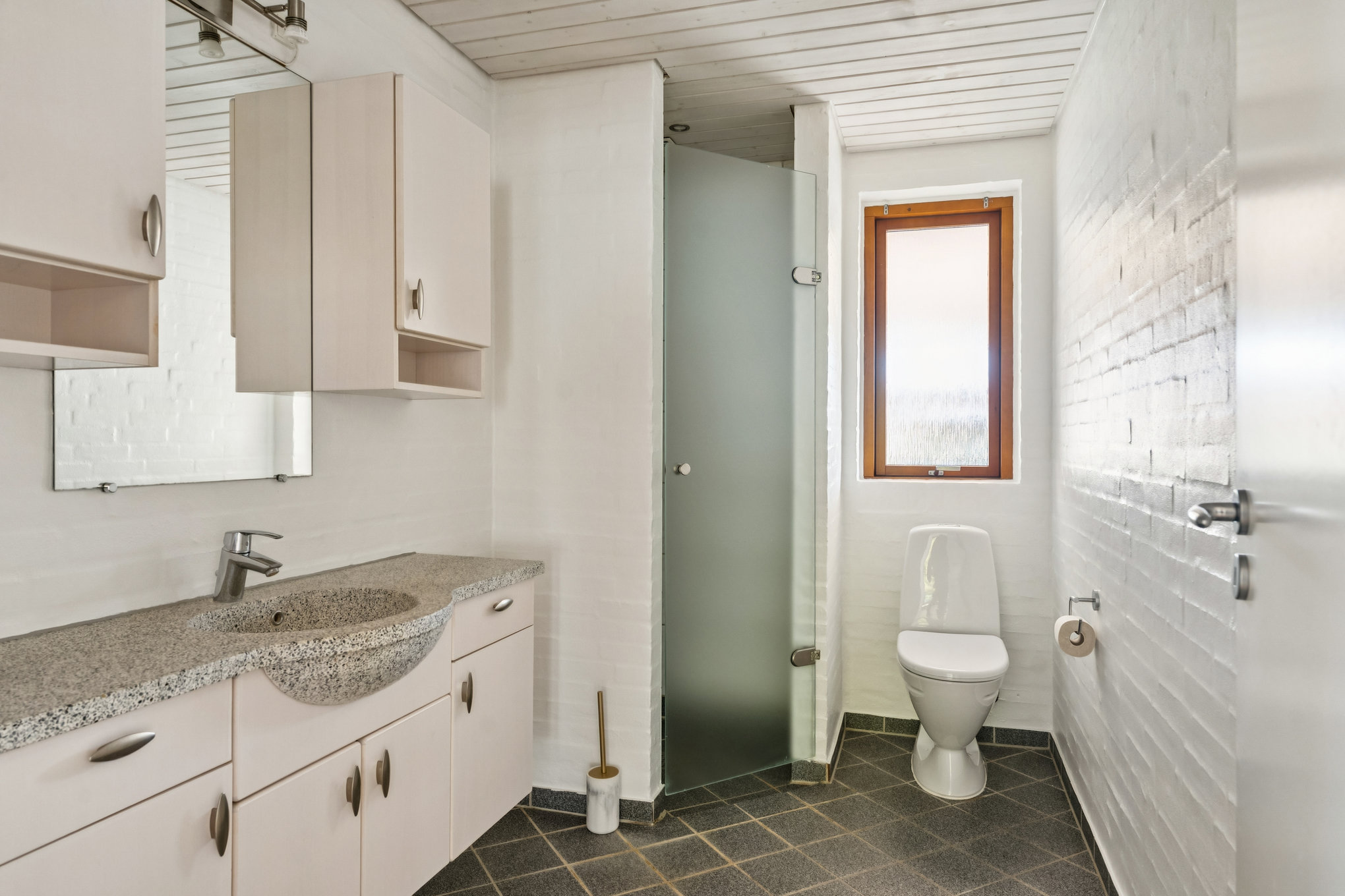 Fremhævet badeværelse billede i fuldskærmstilstand. Billede af Skovbovej 18, Assentoft, 8960 Randers SØ