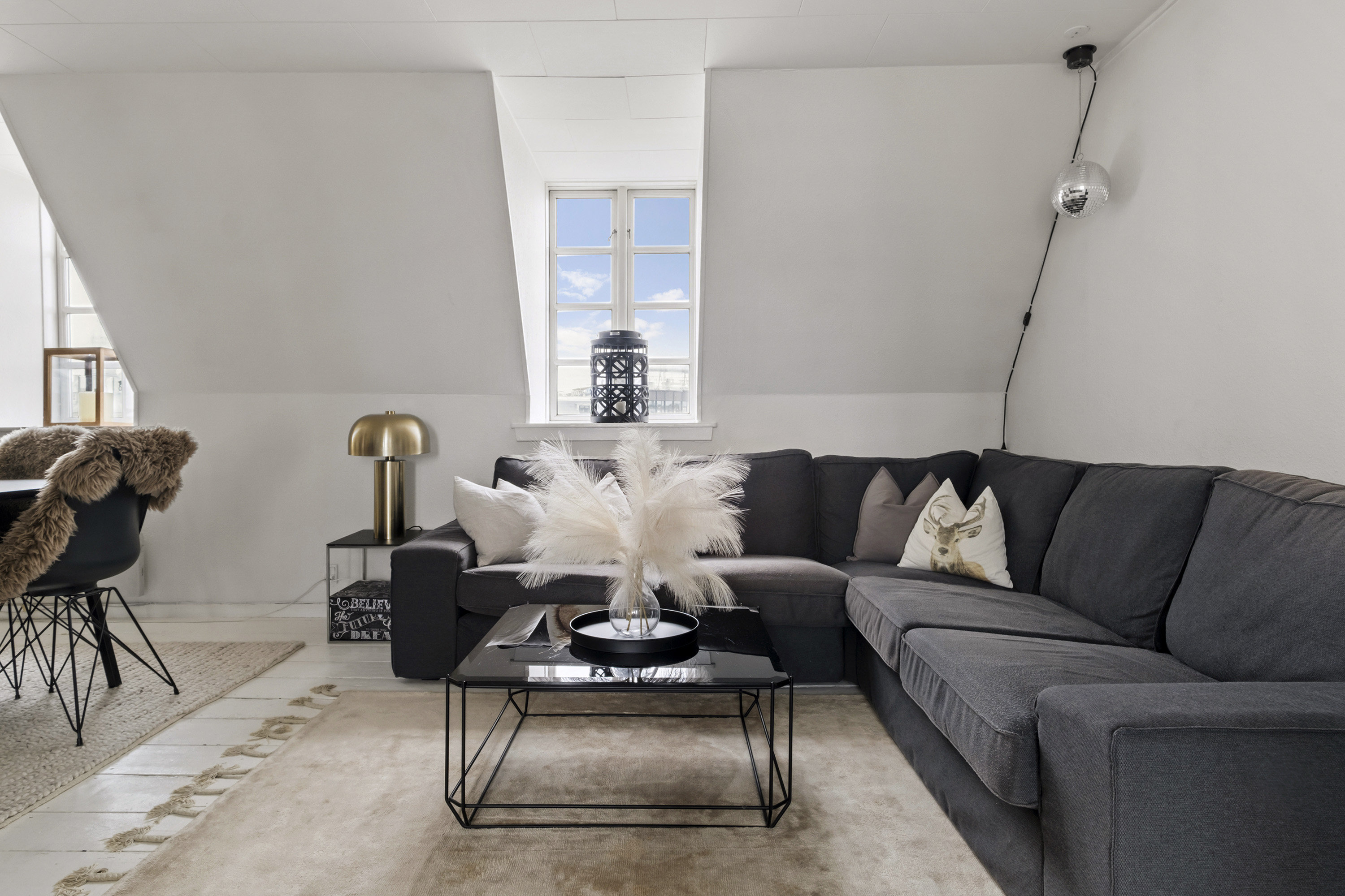 Fremhævet stue billede i fuldskærmstilstand. Billede af Nørre Voldgade 70, 5., 1358 København K