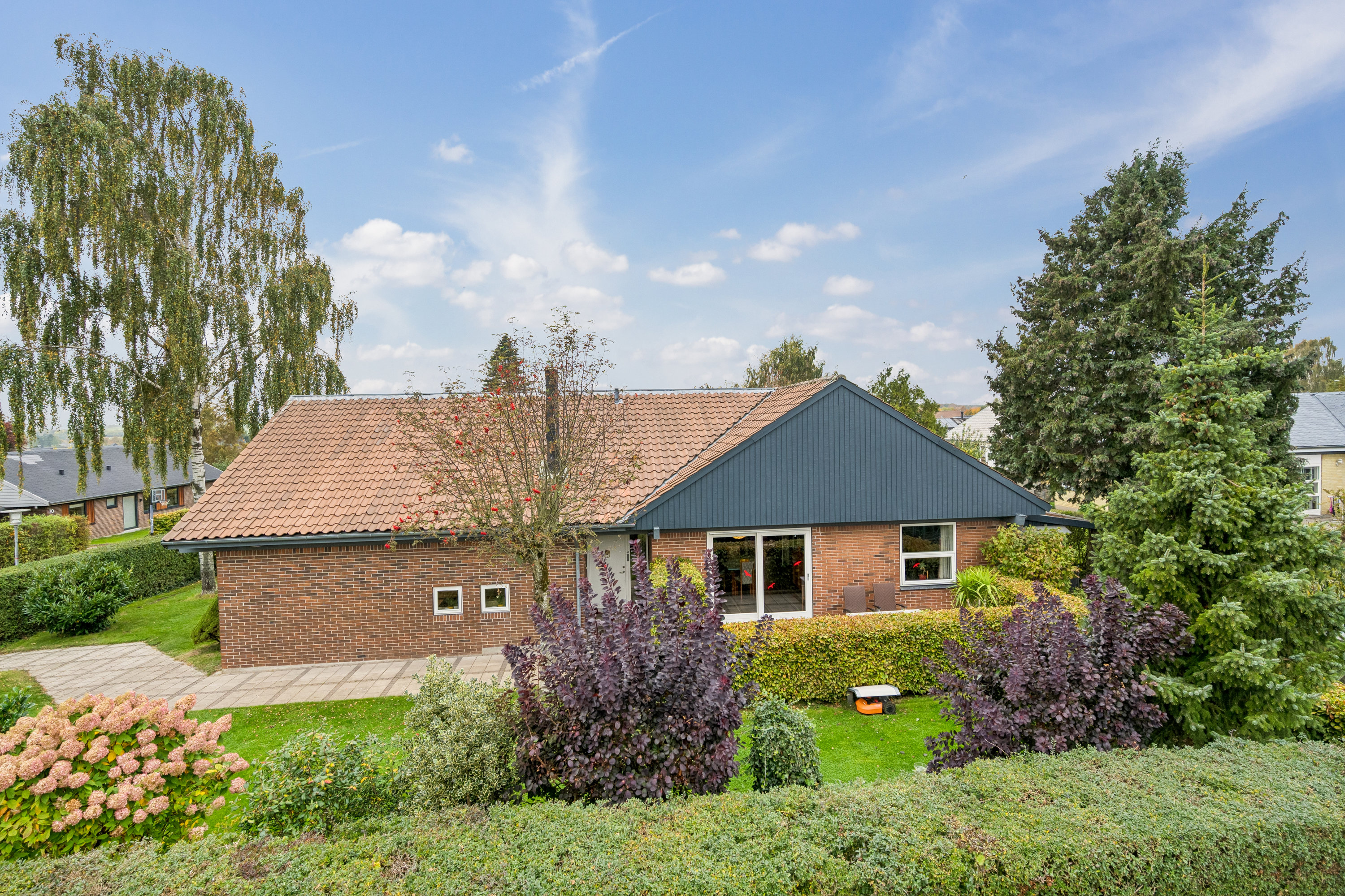 Fremhævet andet billede i fuldskærmstilstand. Billede af Rønvangen 62, 8382 Hinnerup