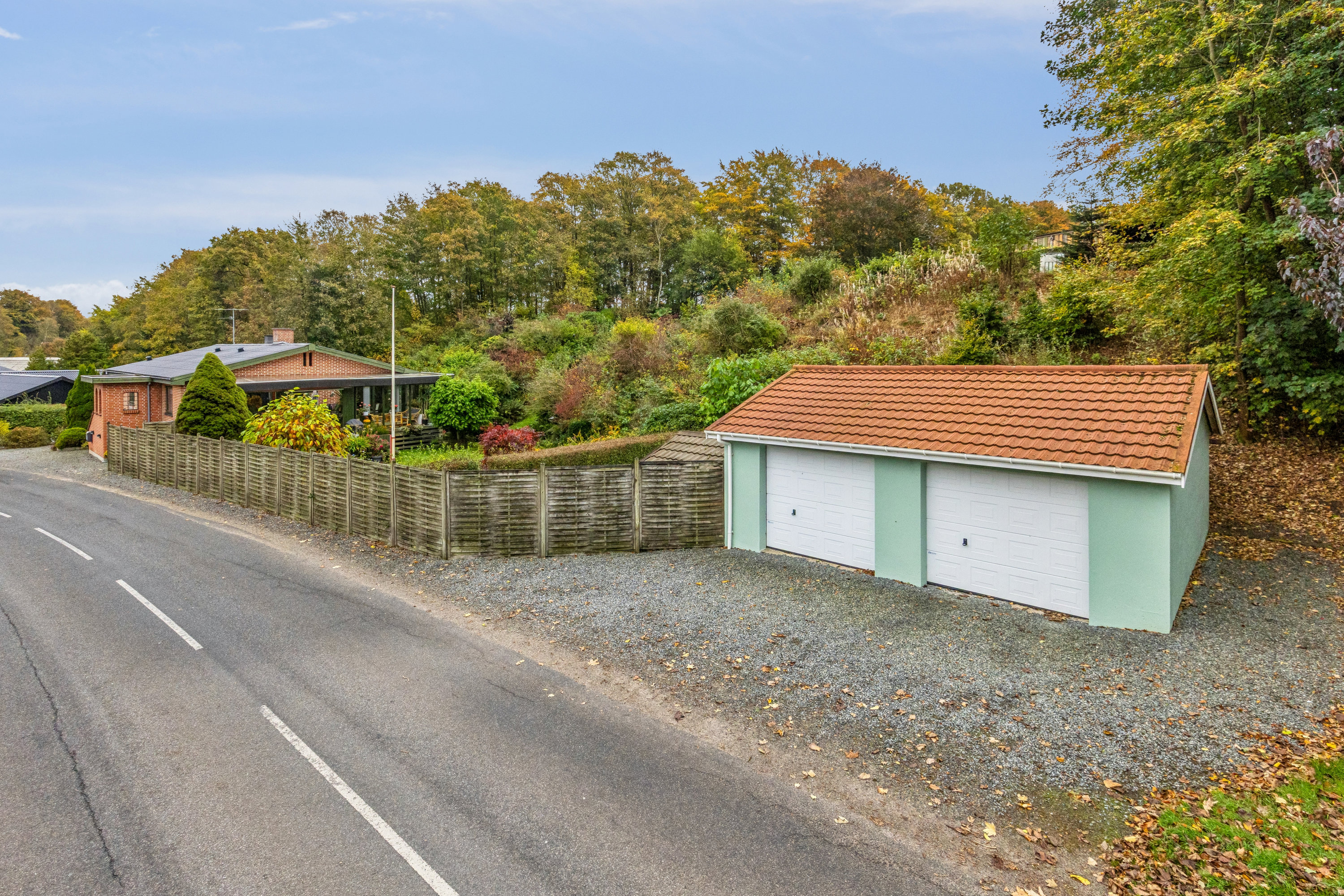 Fremhævet garage billede i fuldskærmstilstand. Billede af Snæbumvej 36B+A, Snæbum, 9500 Hobro