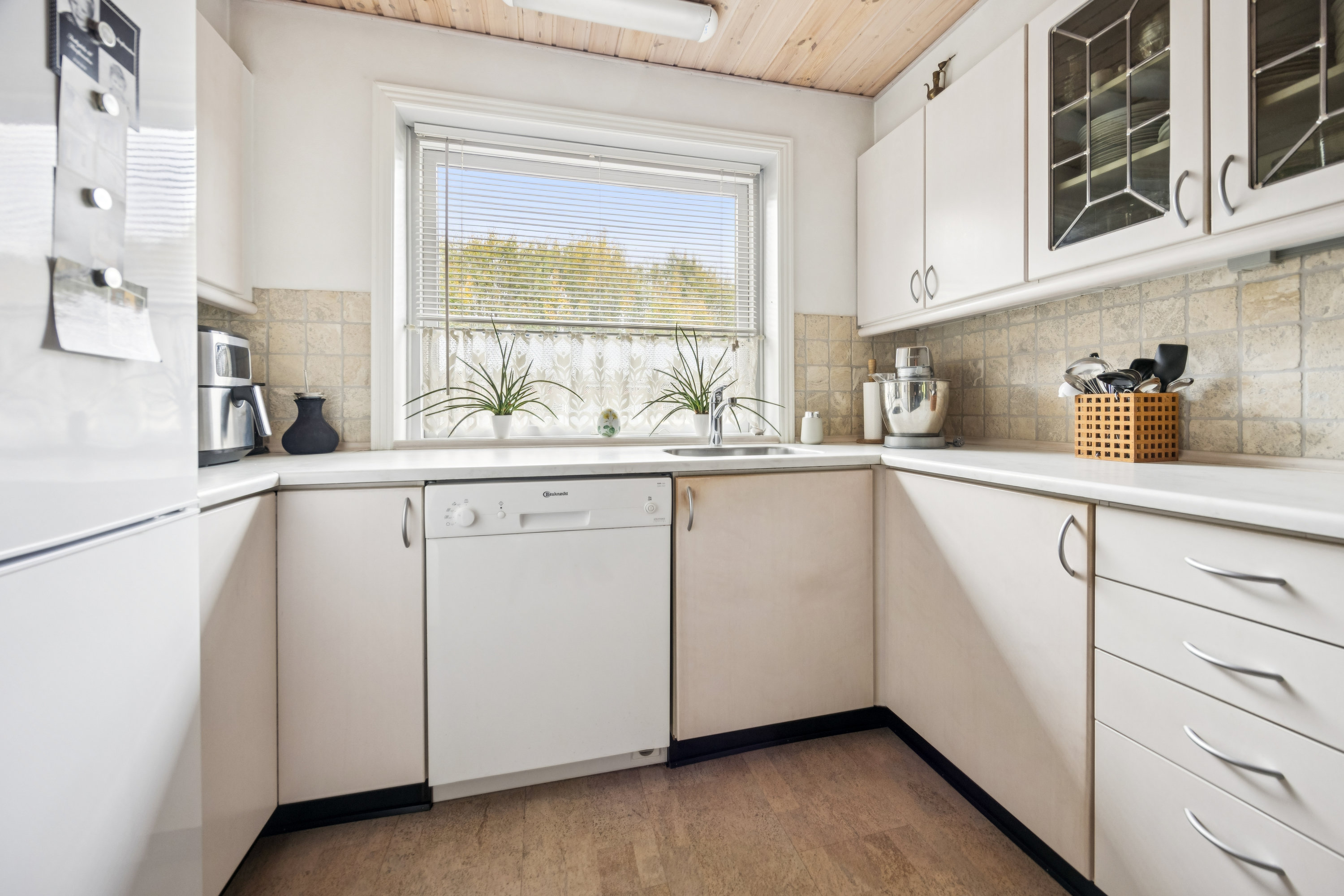 Fremhævet køkken billede i fuldskærmstilstand. Billede af Snæbumvej 36B+A, Snæbum, 9500 Hobro