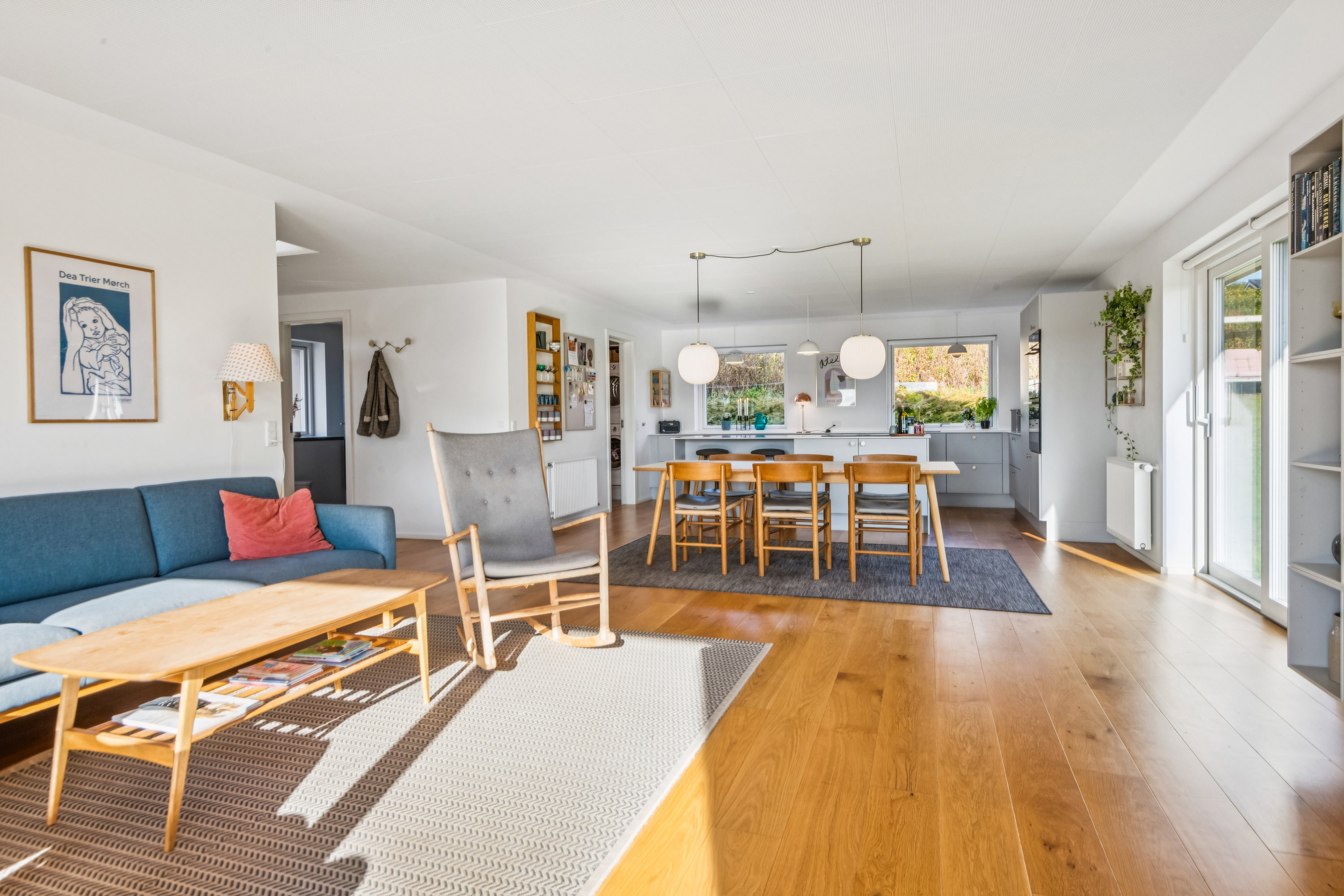 Fremhævet stue billede i fuldskærmstilstand. Billede af Poseidonvej 81, Gug, 9210 Aalborg SØ