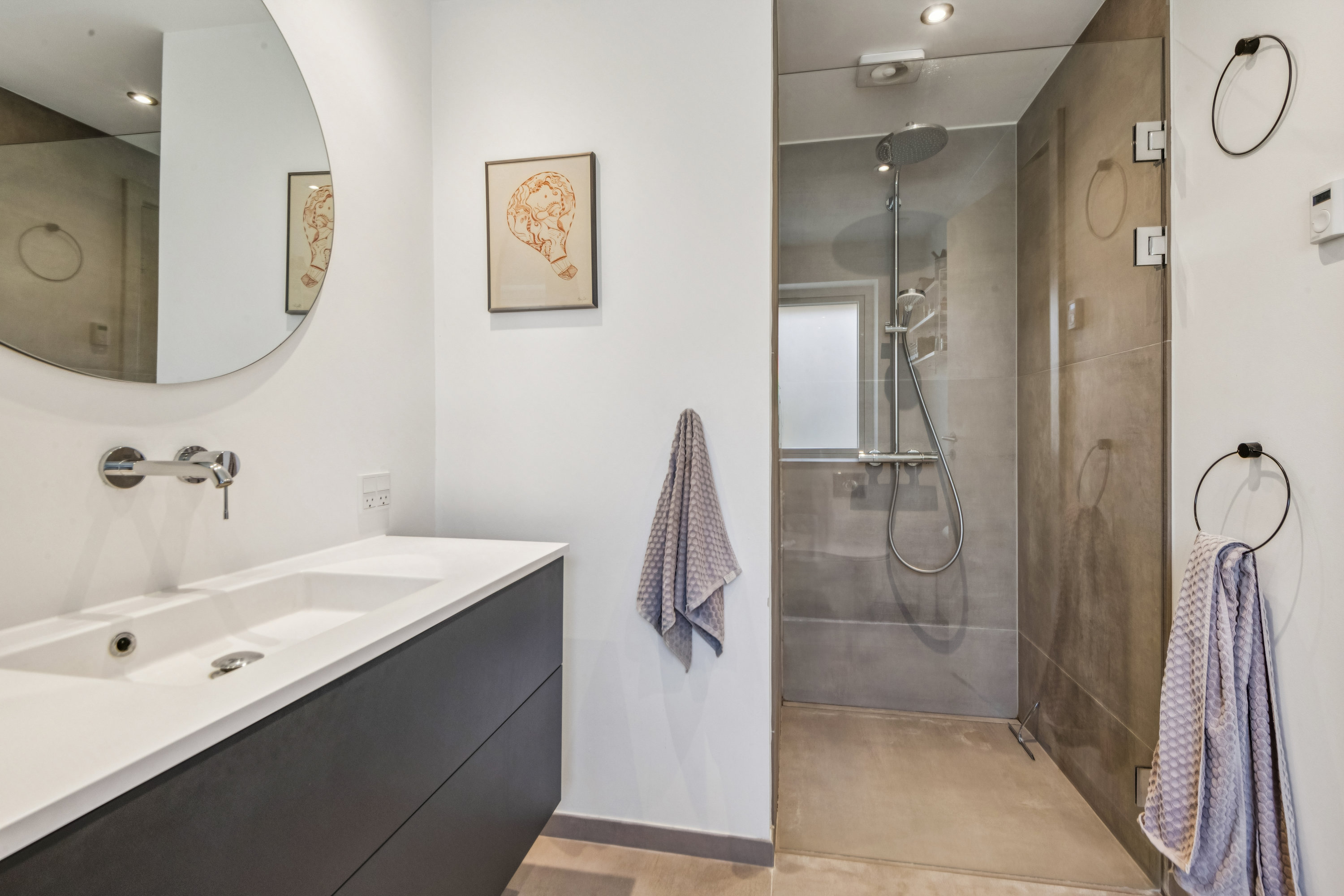 Fremhævet badeværelse billede i fuldskærmstilstand. Billede af Poseidonvej 81, Gug, 9210 Aalborg SØ