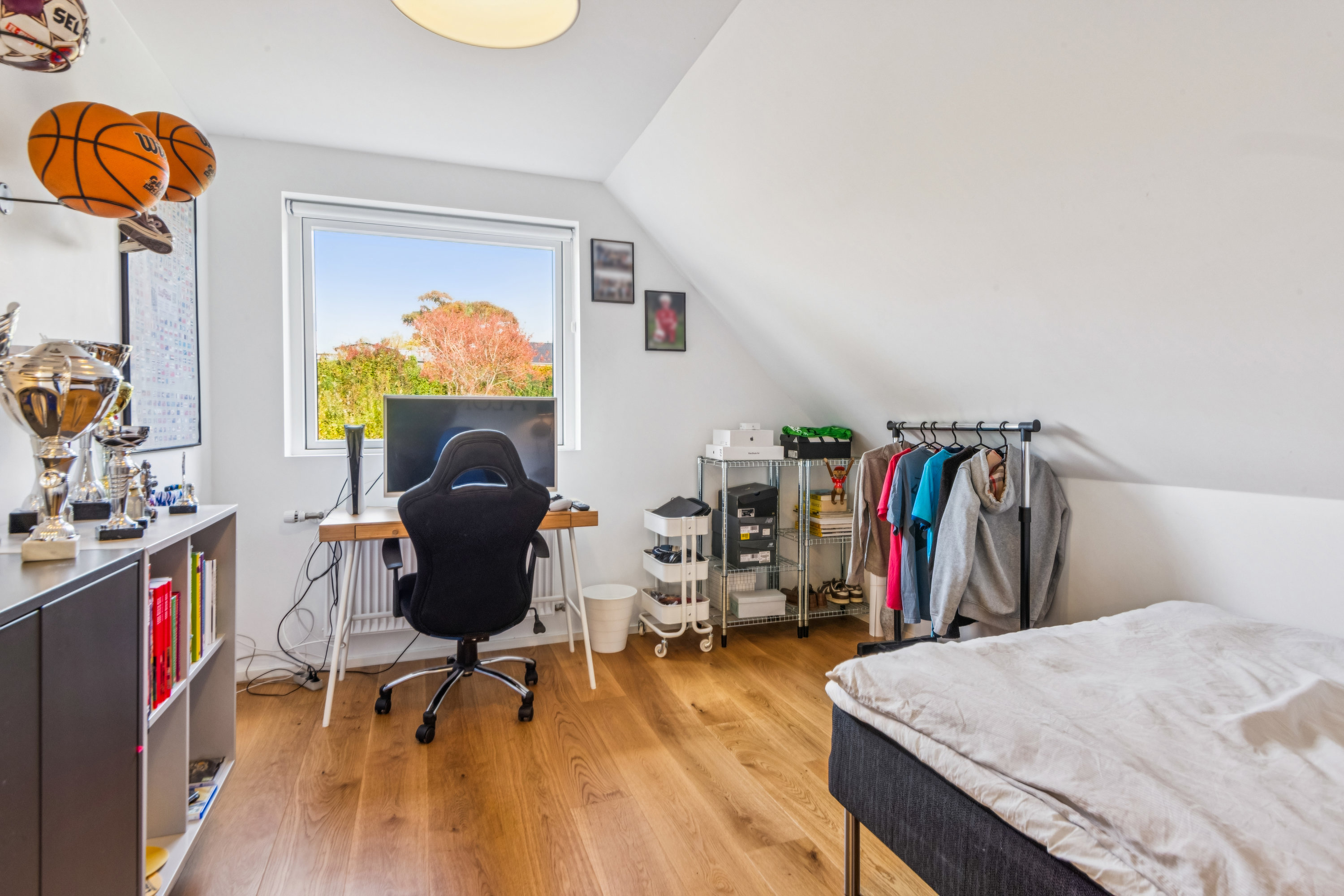 Fremhævet værelse billede i fuldskærmstilstand. Billede af Poseidonvej 81, Gug, 9210 Aalborg SØ