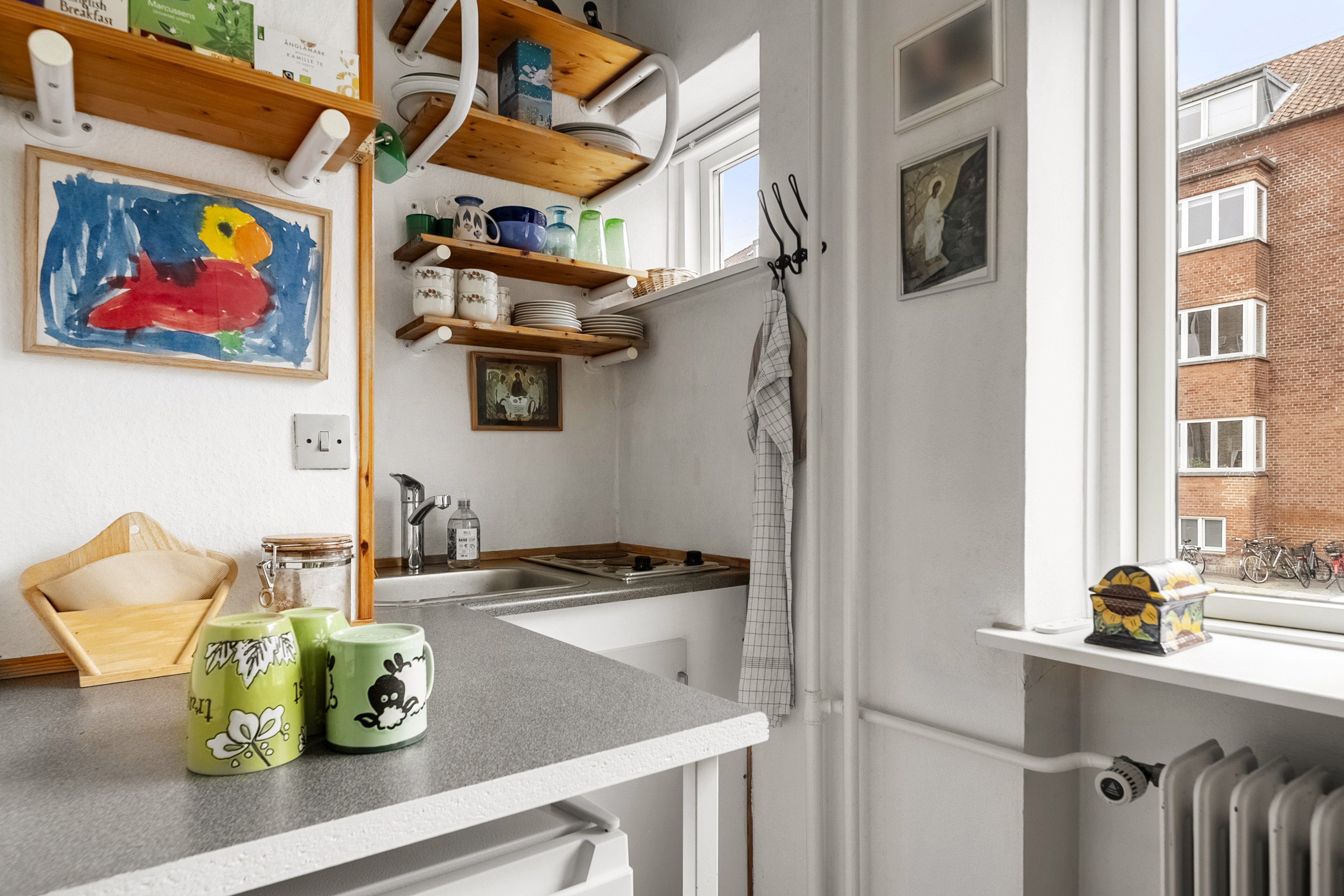 Fremhævet køkken billede i fuldskærmstilstand. Billede af Jordbrovej 27, st.. 1., Christiansbjerg, 8200 Aarhus N