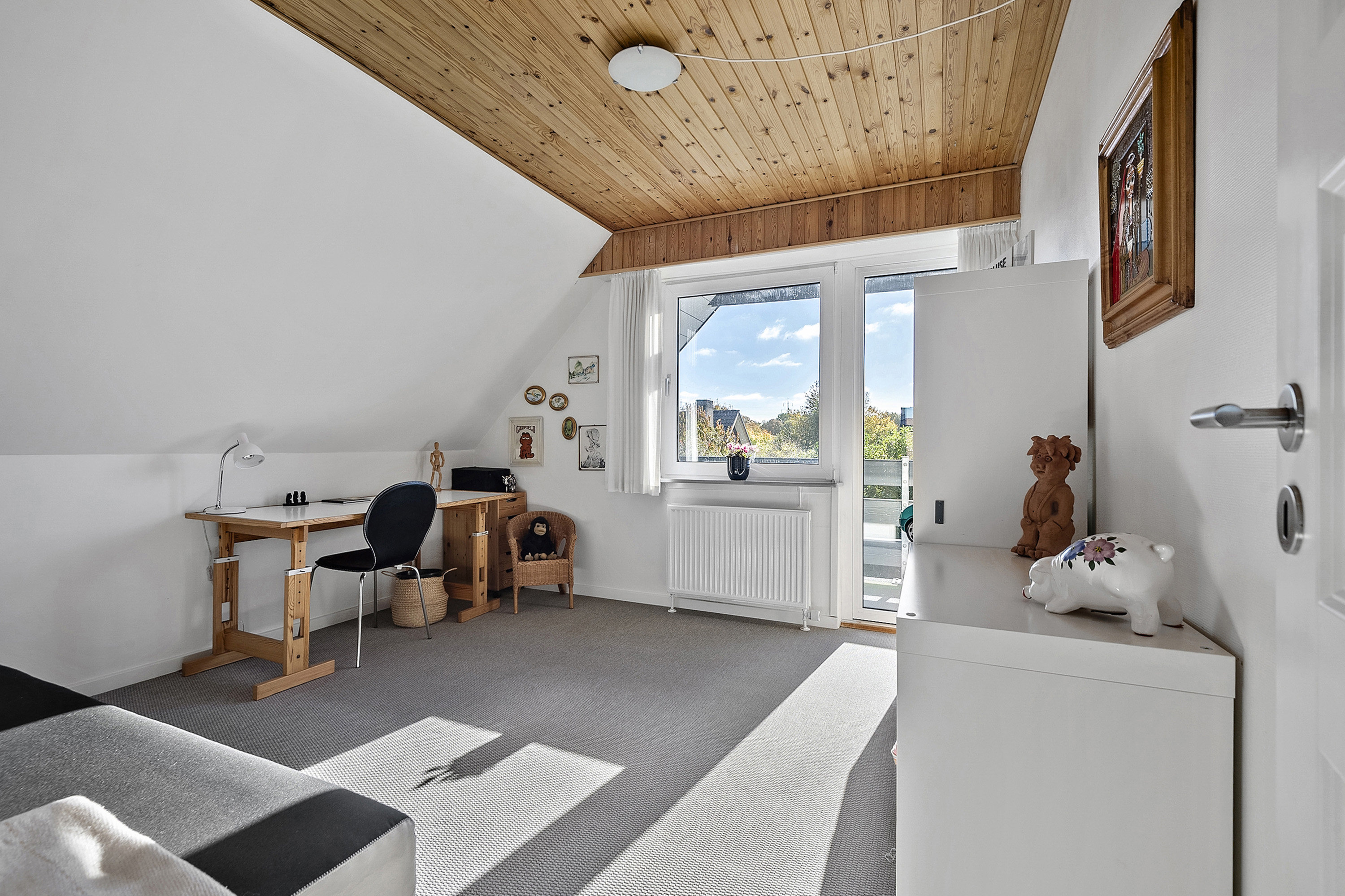 Fremhævet soveværelse billede i fuldskærmstilstand. Billede af Kastanielunden 48, 6705 Esbjerg Ø