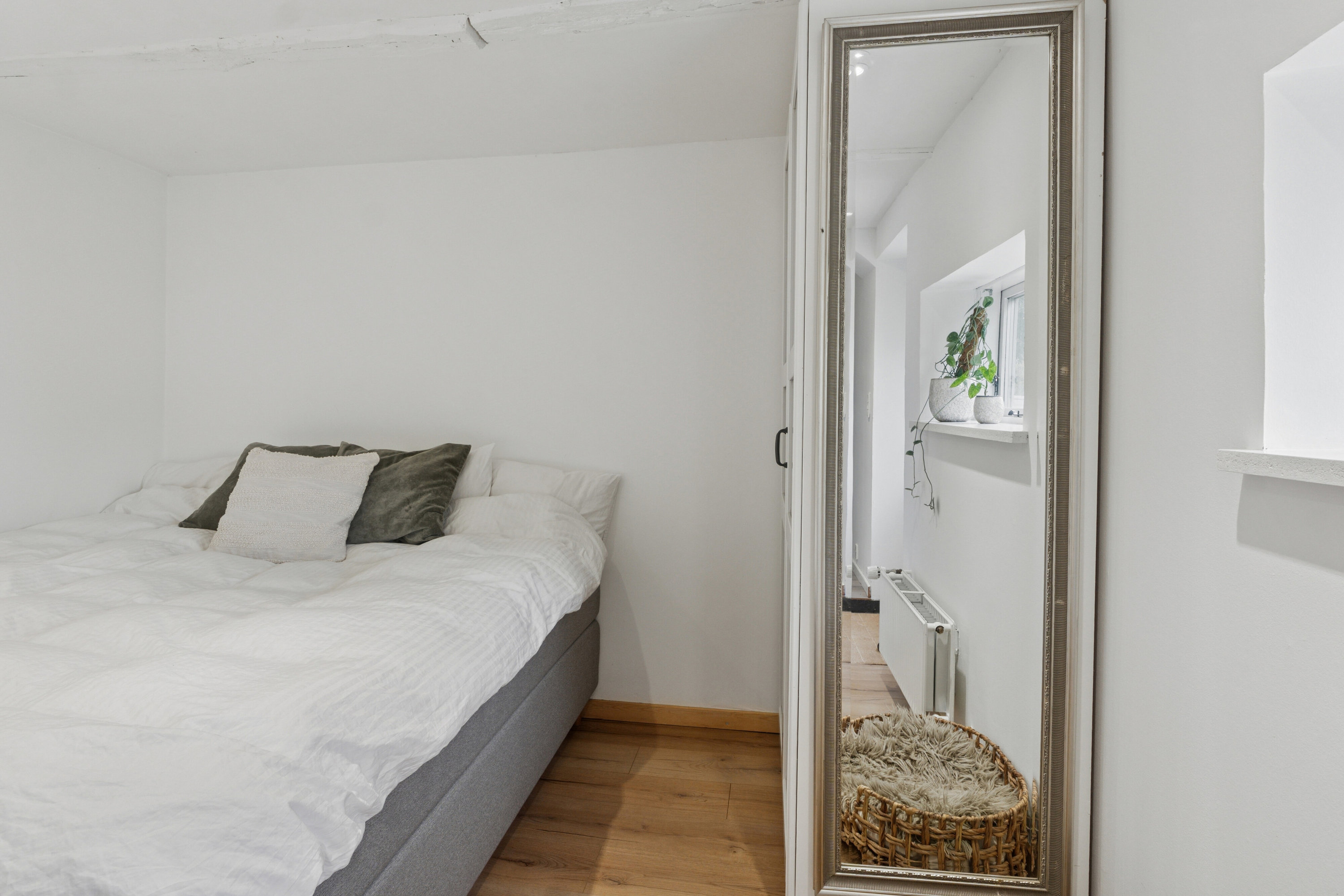 Fremhævet soveværelse billede i fuldskærmstilstand. Billede af Høstenvej 21, Høsten, 4690 Haslev