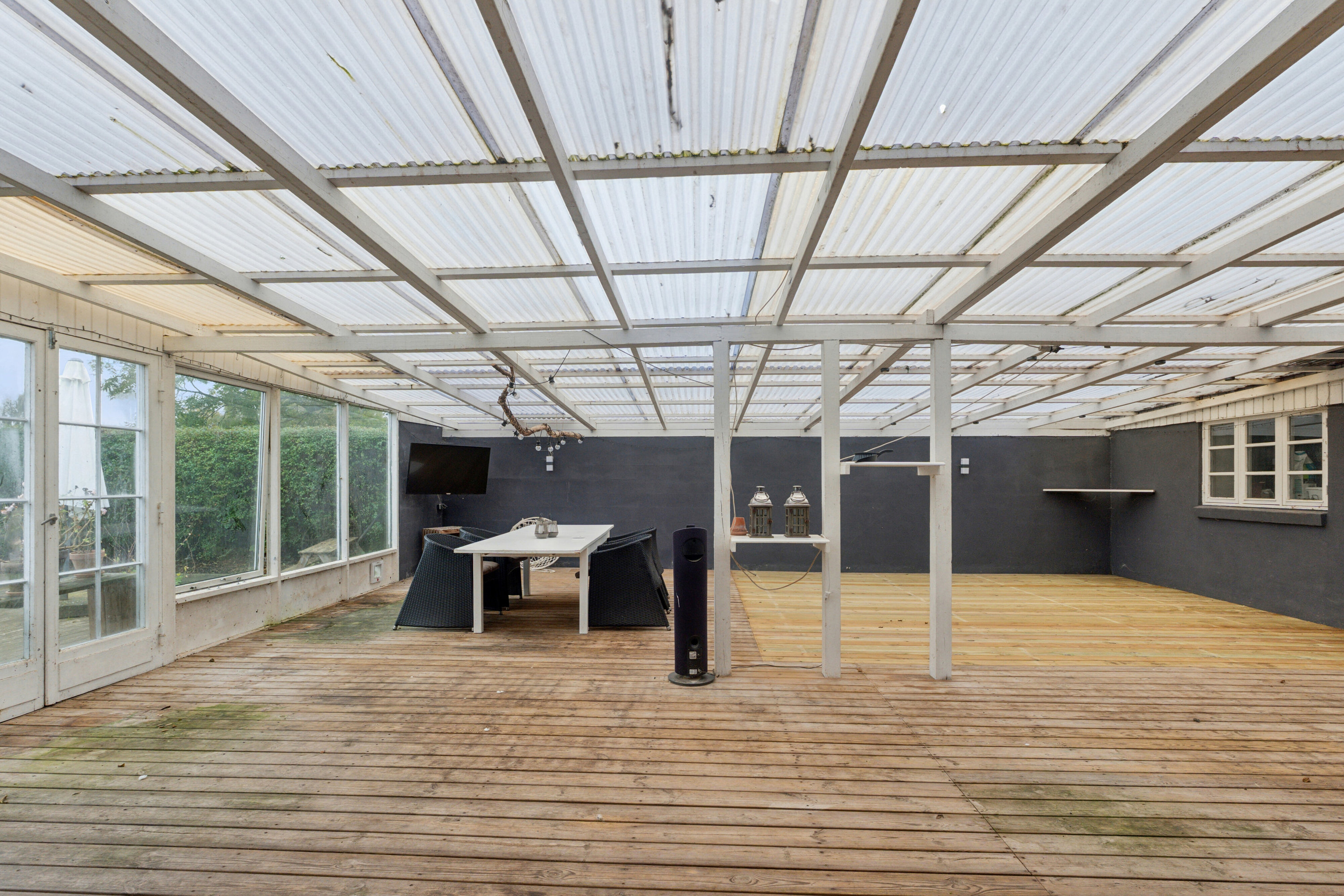 Fremhævet altan billede i fuldskærmstilstand. Billede af Høstenvej 21, Høsten, 4690 Haslev