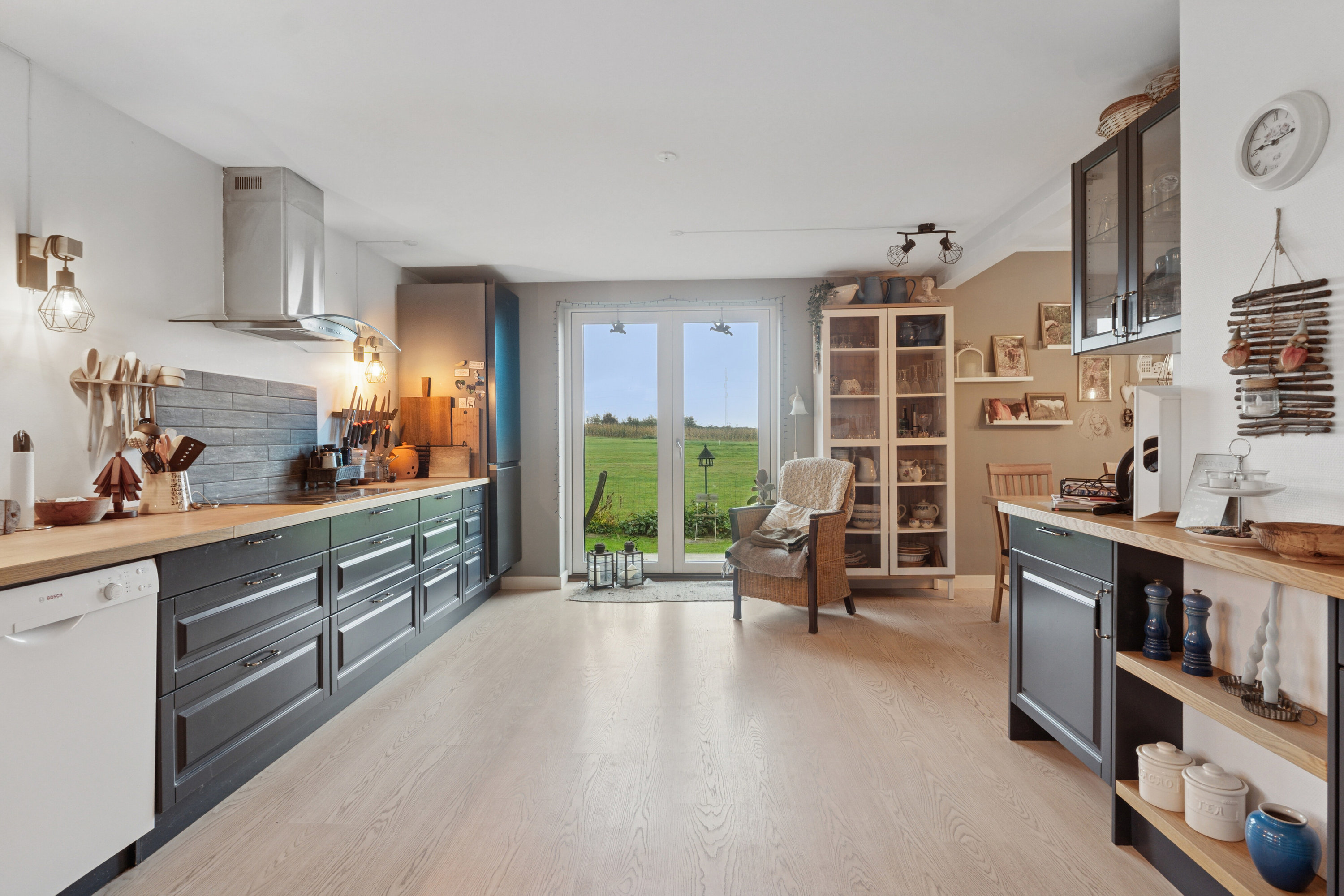 Fremhævet køkken billede i fuldskærmstilstand. Billede af Evensølundvej 4, 4720 Præstø