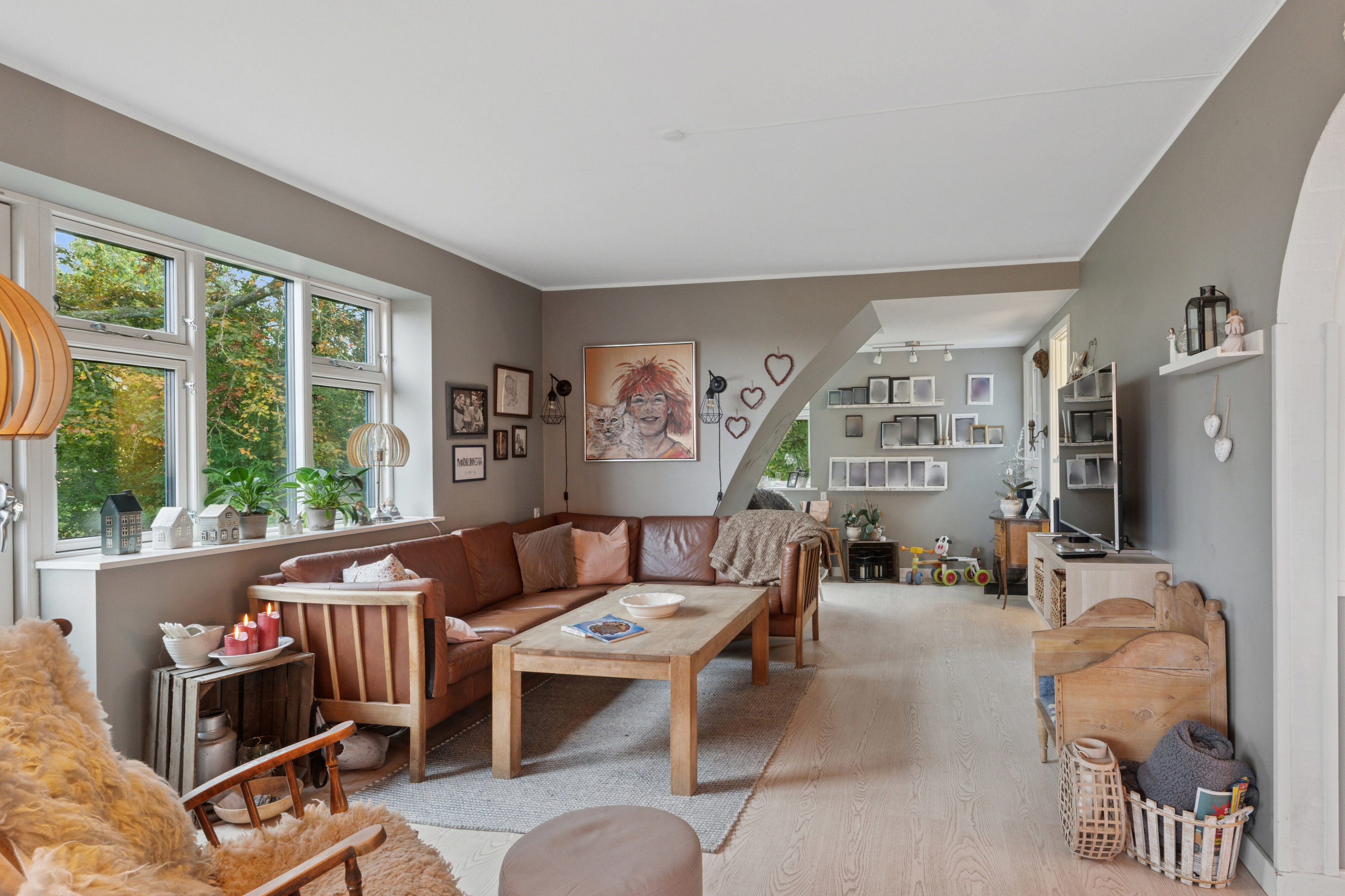 Fremhævet stue billede i fuldskærmstilstand. Billede af Evensølundvej 4, 4720 Præstø