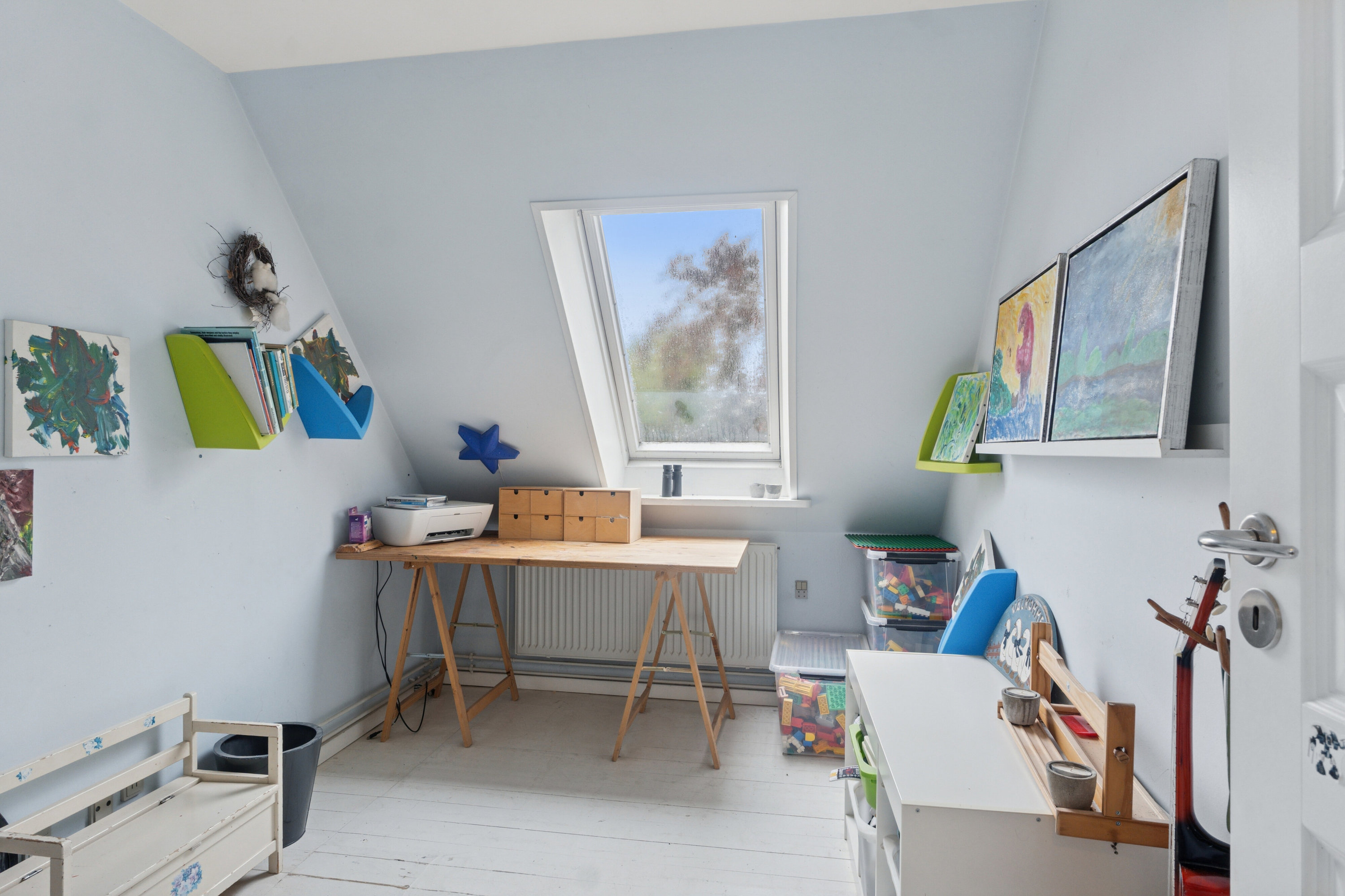 Fremhævet arbejdsværelse billede i fuldskærmstilstand. Billede af Evensølundvej 4, 4720 Præstø