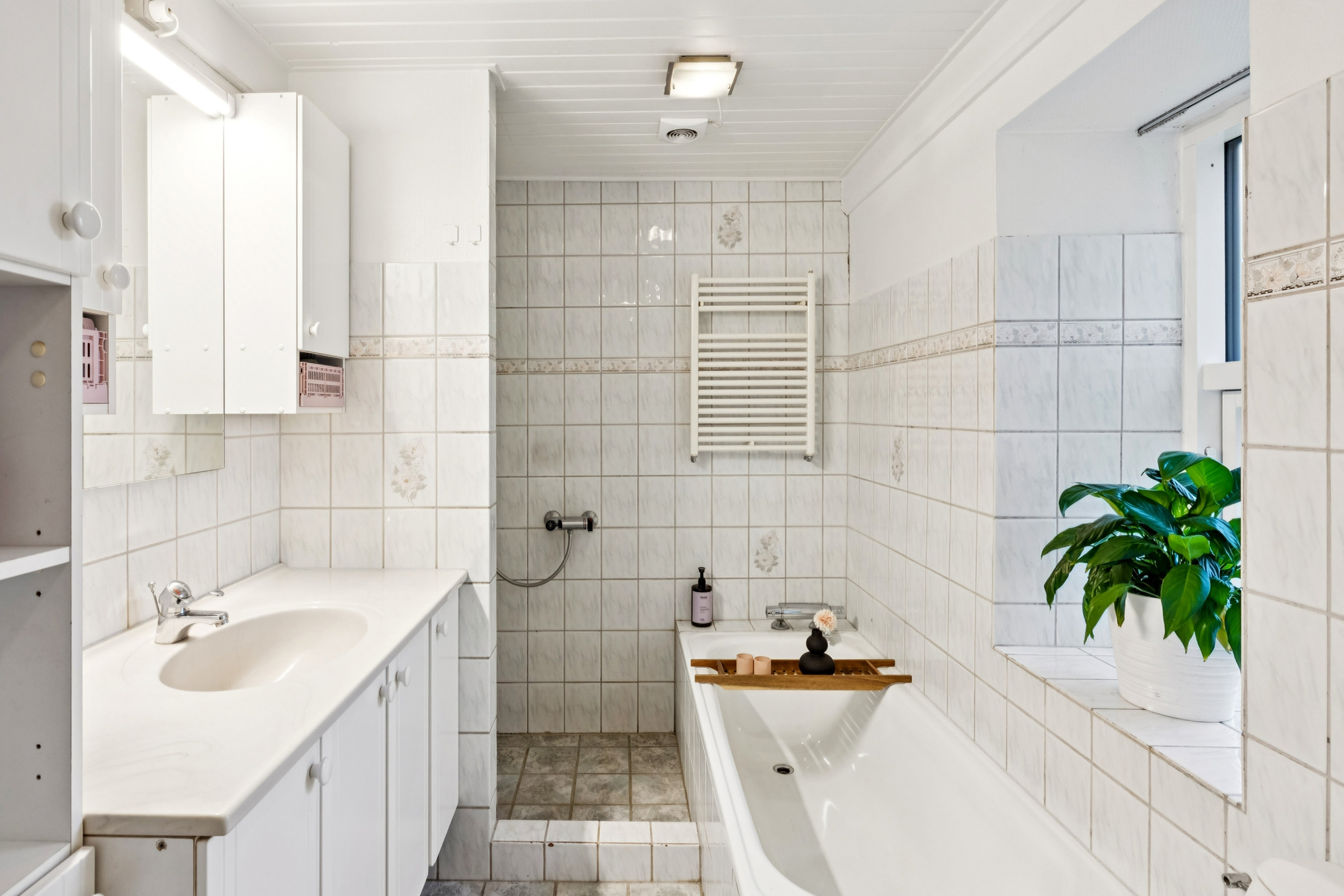 Fremhævet badeværelse billede i fuldskærmstilstand. Billede af Brunhøjvej 6, 8585 Glesborg