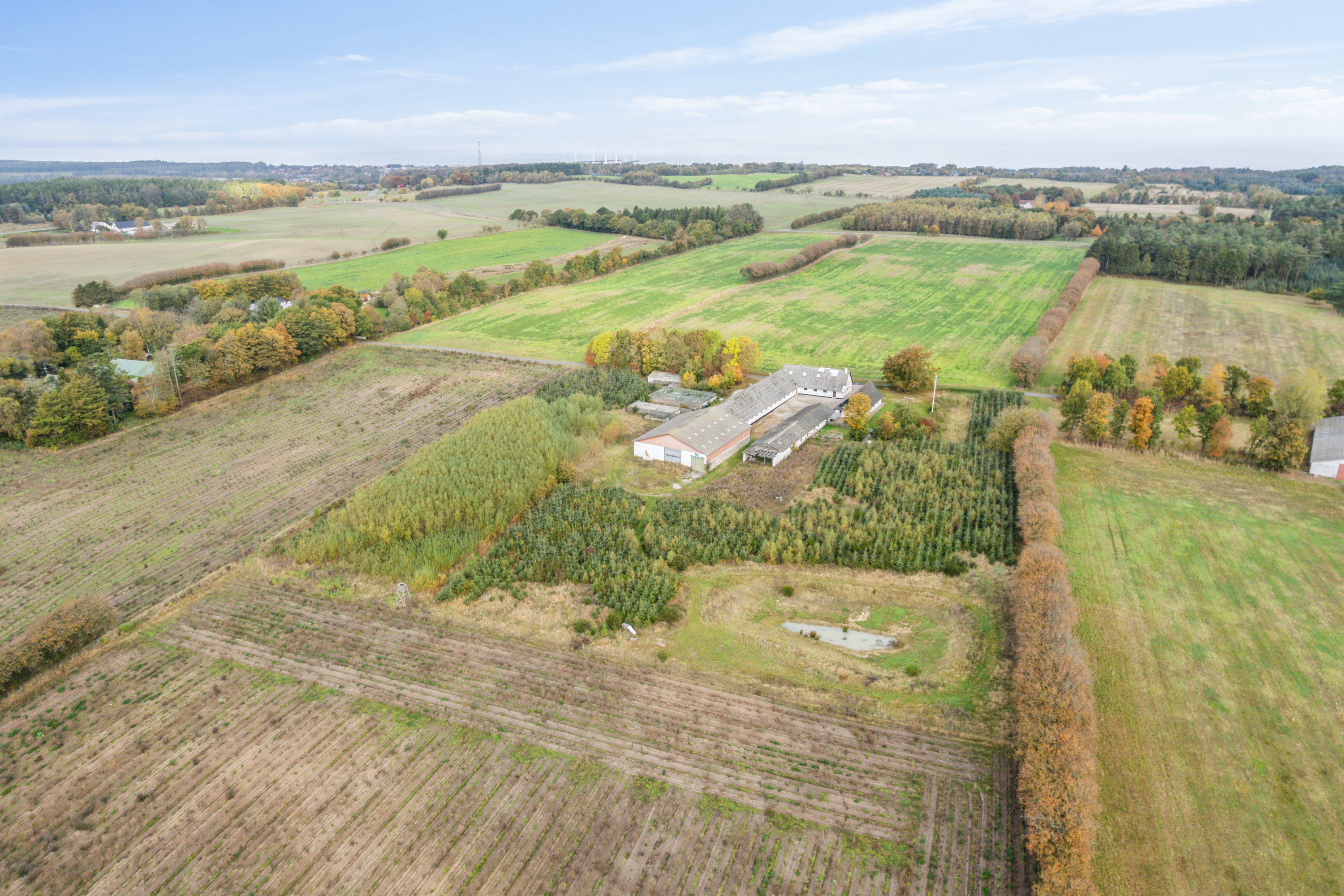 Fremhævet luftfoto billede i fuldskærmstilstand. Billede af Brunhøjvej 6, 8585 Glesborg