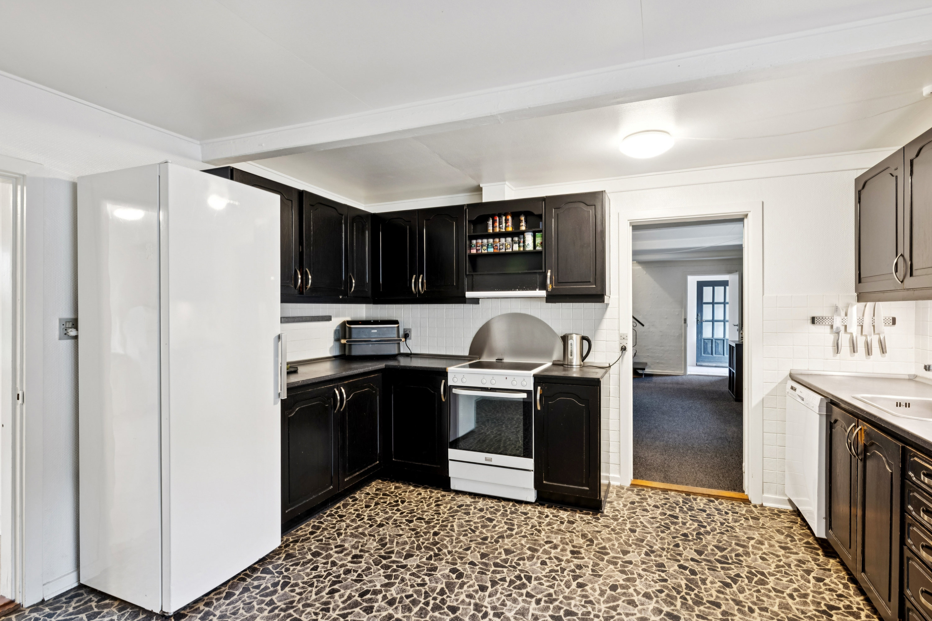 Fremhævet køkken billede i fuldskærmstilstand. Billede af Brunhøjvej 6, 8585 Glesborg