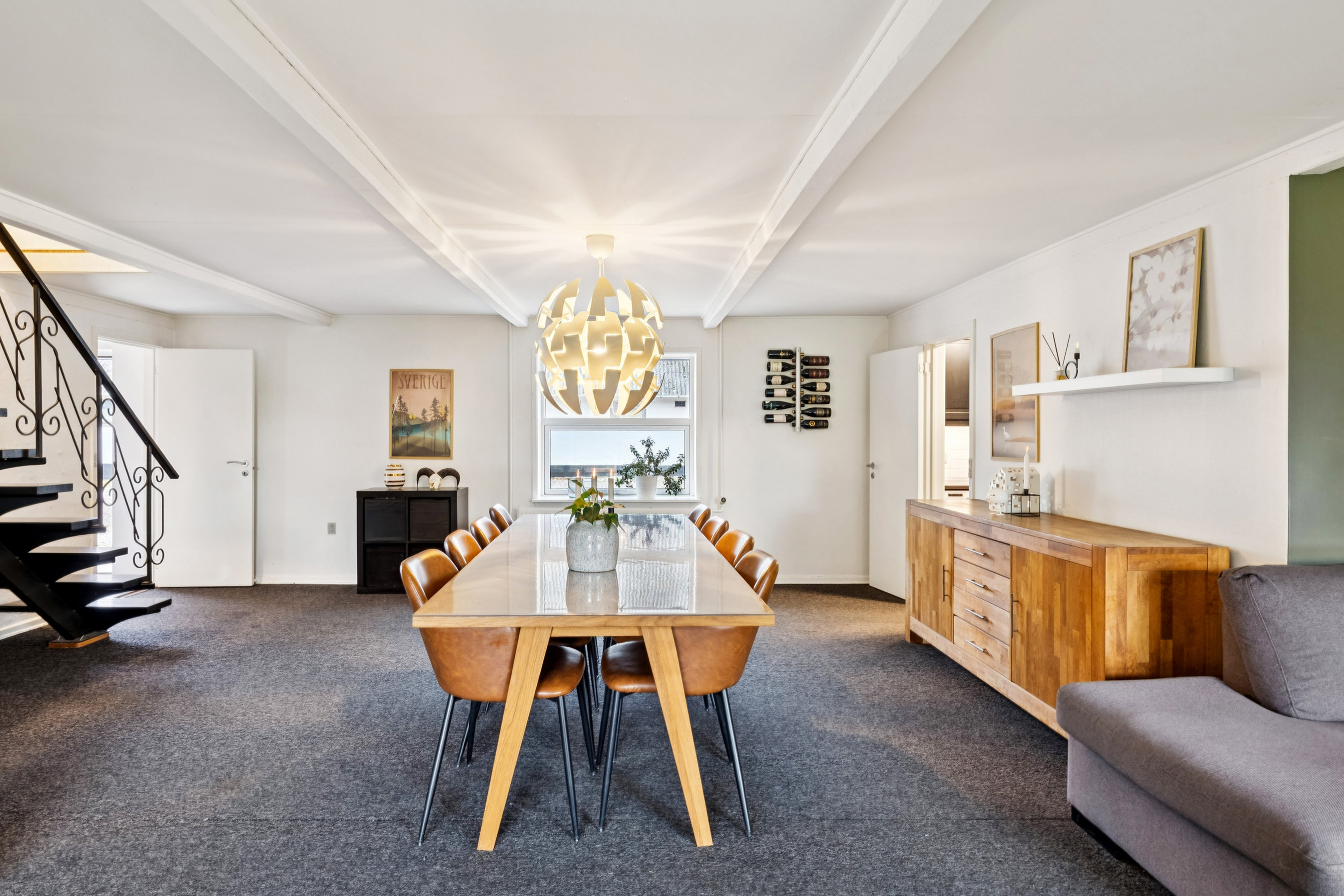 Fremhævet stue billede i fuldskærmstilstand. Billede af Brunhøjvej 6, 8585 Glesborg