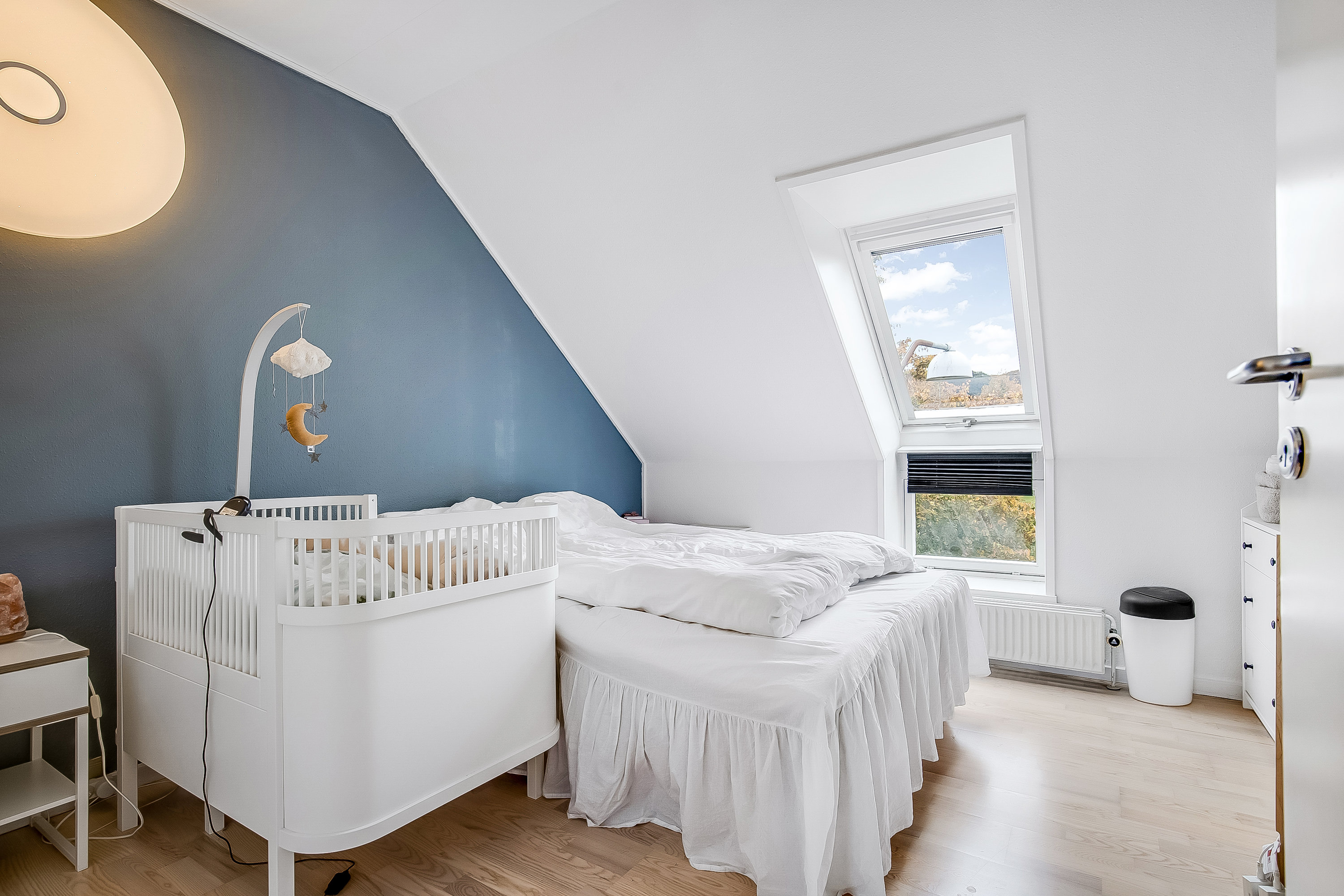 Fremhævet soveværelse billede i fuldskærmstilstand. Billede af Ørstedsgade 34F, Centrum, 7100 Vejle