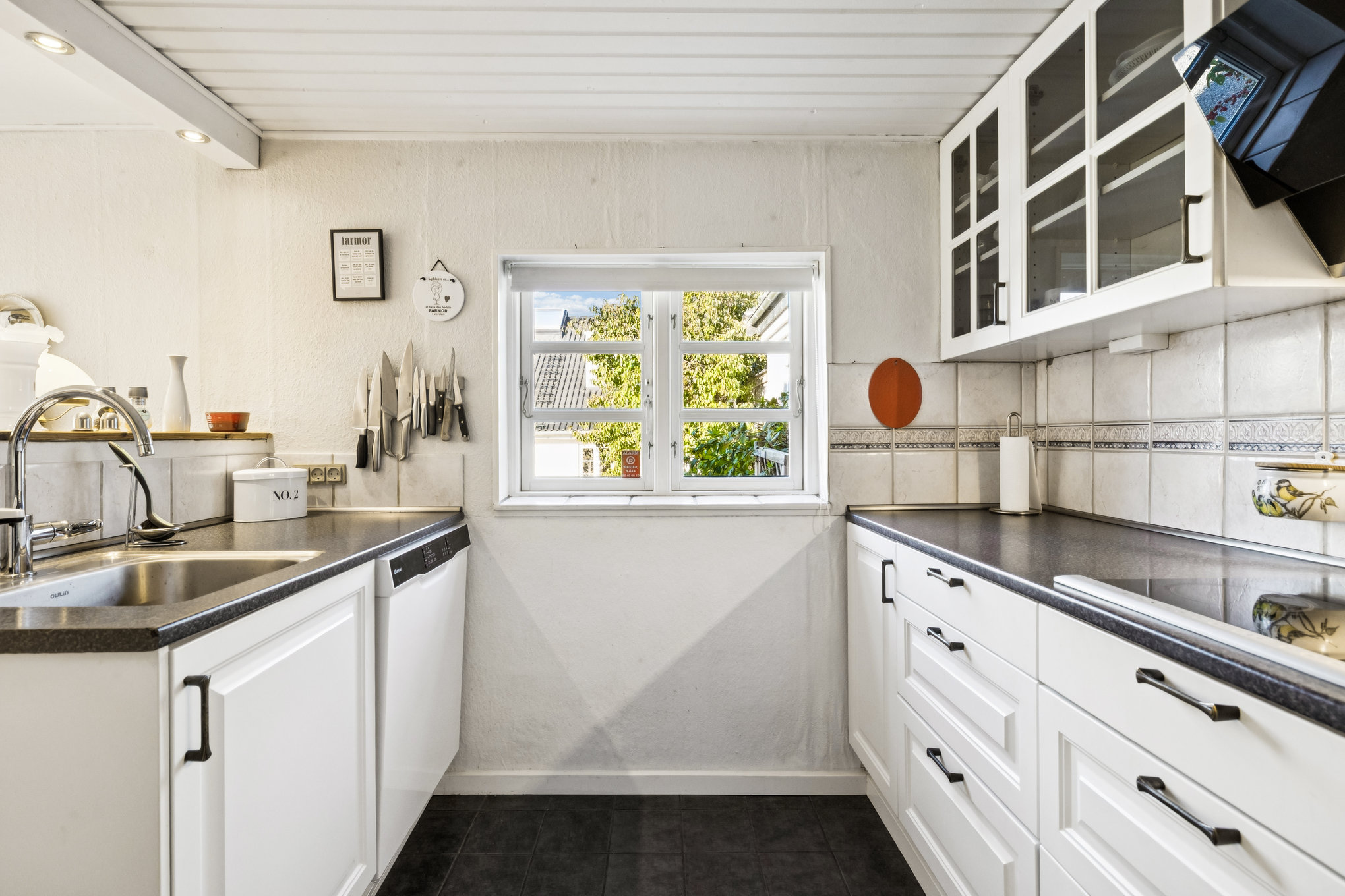 Miniaturebillede 1: køkken. Billede af Gadevænget 1, 8960 Randers SØ