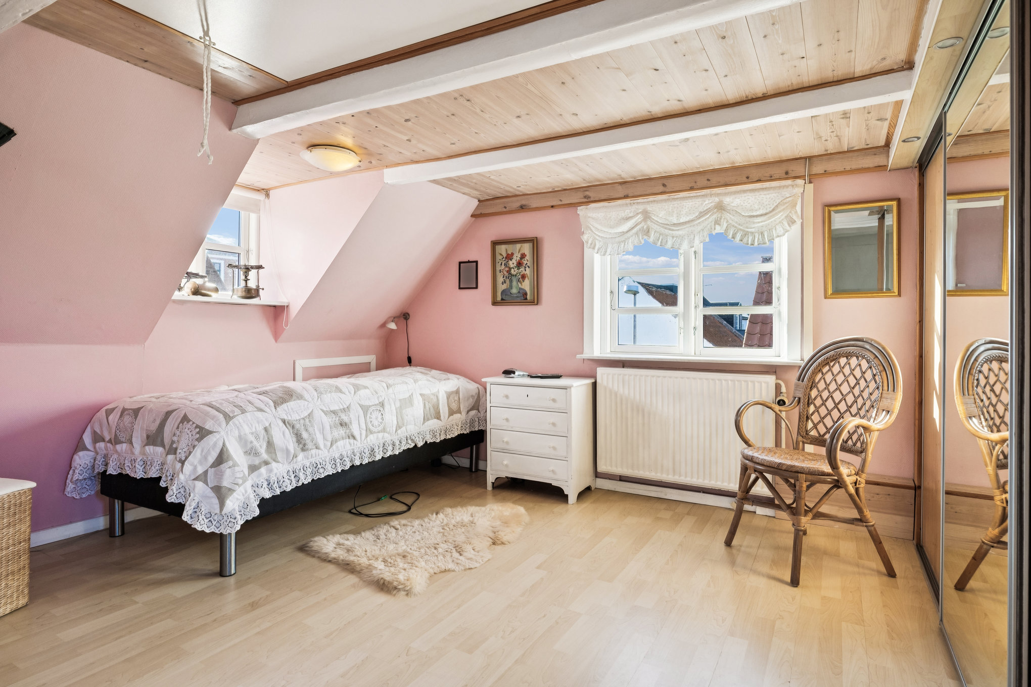 Fremhævet værelse billede i fuldskærmstilstand. Billede af Gadevænget 1, 8960 Randers SØ