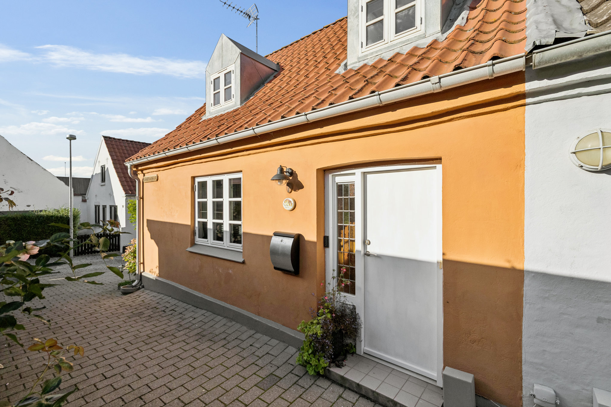 Fremhævet andet billede i fuldskærmstilstand. Billede af Gadevænget 1, 8960 Randers SØ