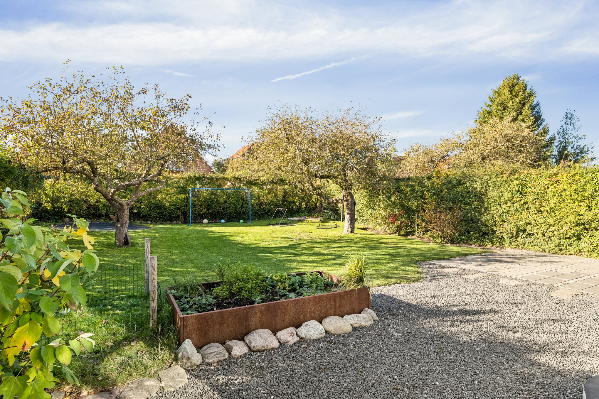 Fremhævet have billede i fuldskærmstilstand. Billede af Holmsgårdsvej 12, 8960 Randers SØ