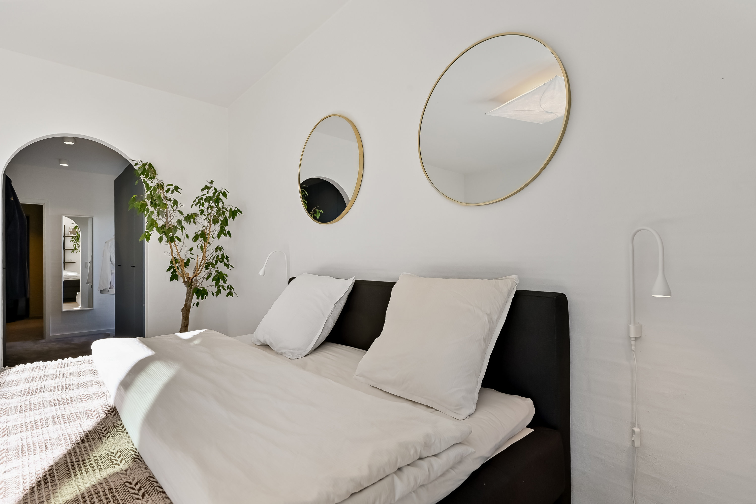 Fremhævet soveværelse billede i fuldskærmstilstand. Billede af Rønnebakken 8, Tjørring, 7400 Herning