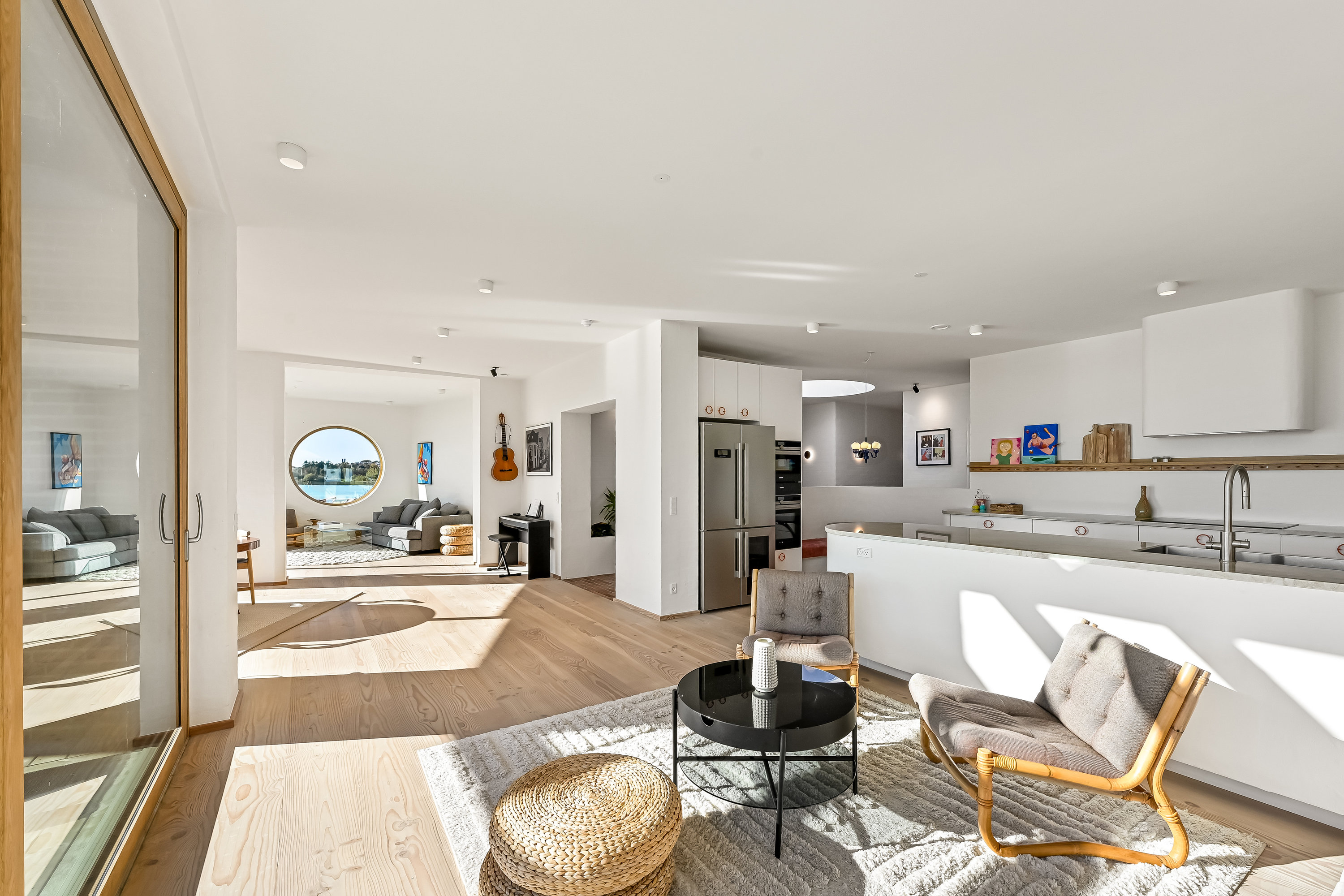 Fremhævet køkken alrum billede i fuldskærmstilstand. Billede af Rønnebakken 8, Tjørring, 7400 Herning