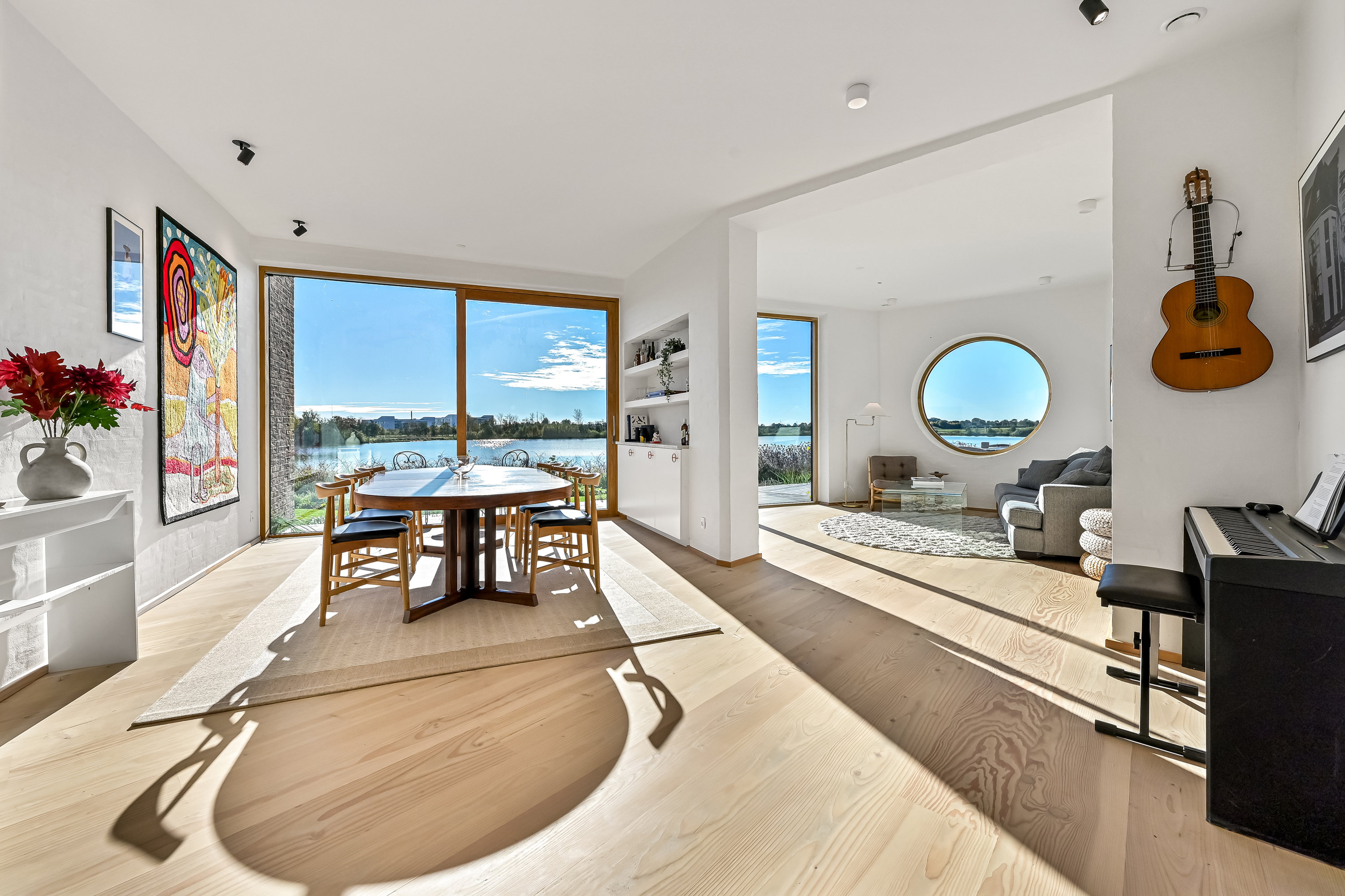 Fremhævet spisestue billede i fuldskærmstilstand. Billede af Rønnebakken 8, Tjørring, 7400 Herning