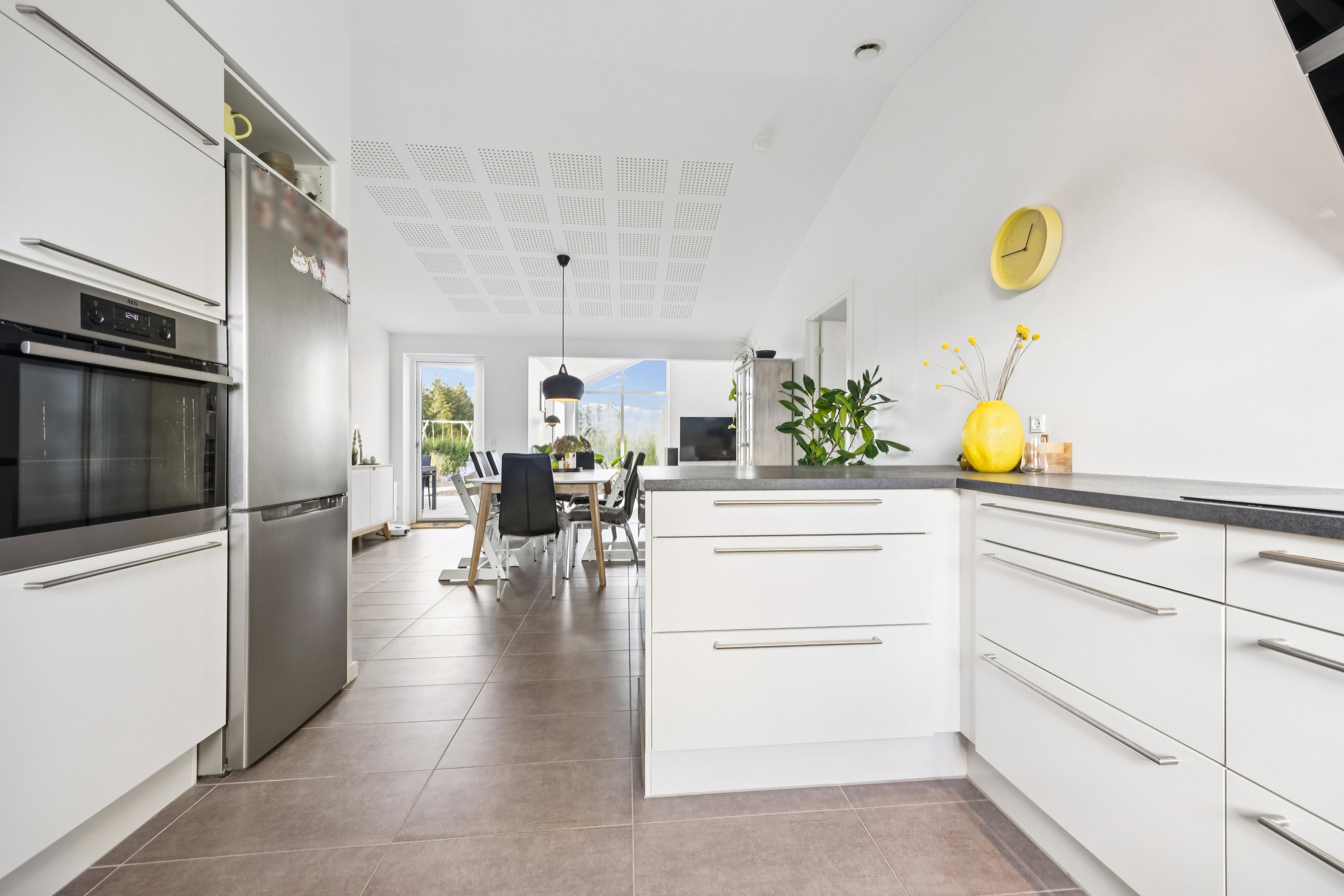 Fremhævet køkken billede i fuldskærmstilstand. Billede af Tennisskoven 71, 9320 Hjallerup