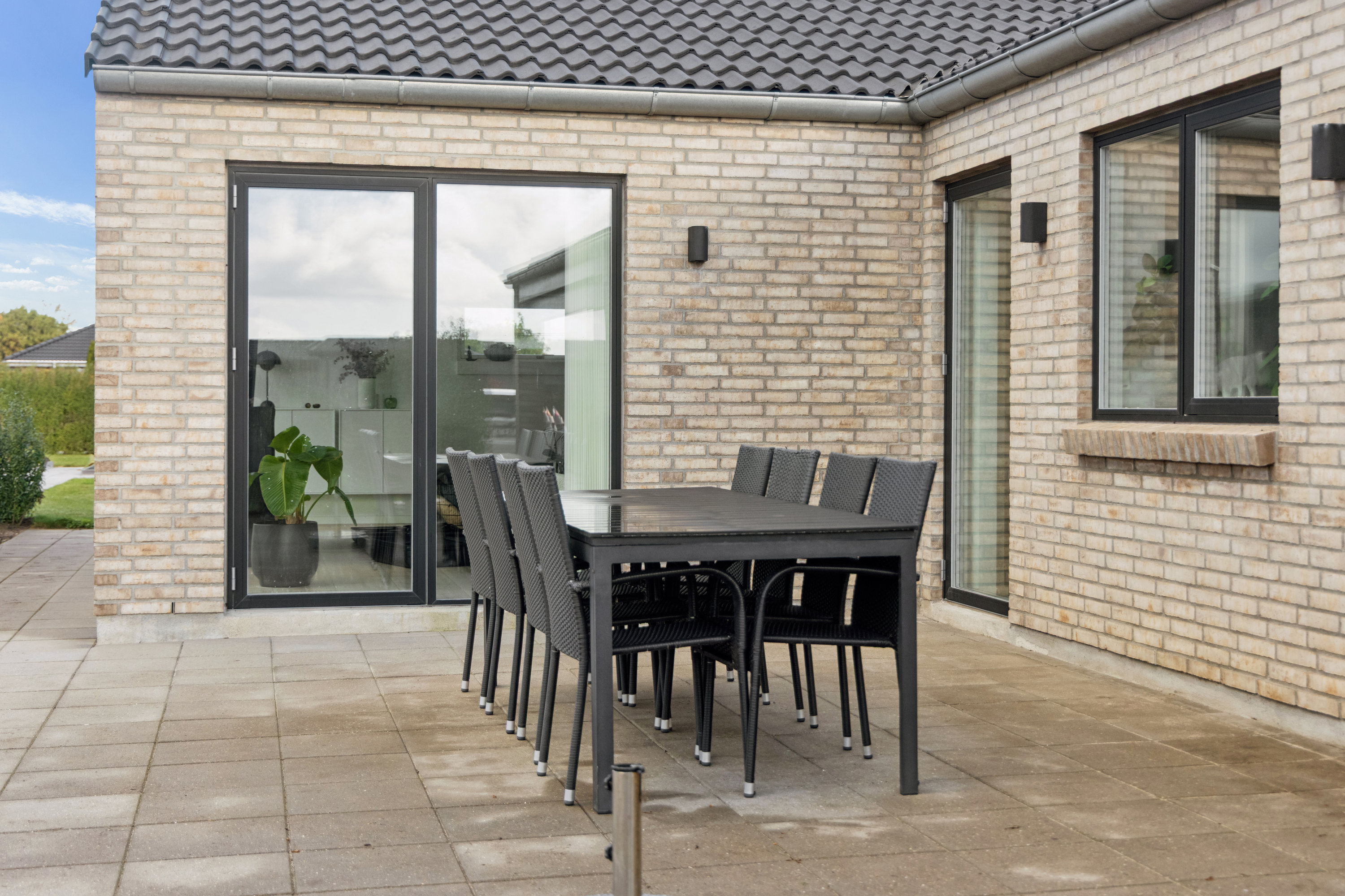 Fremhævet andet billede i fuldskærmstilstand. Billede af Tennisskoven 71, 9320 Hjallerup