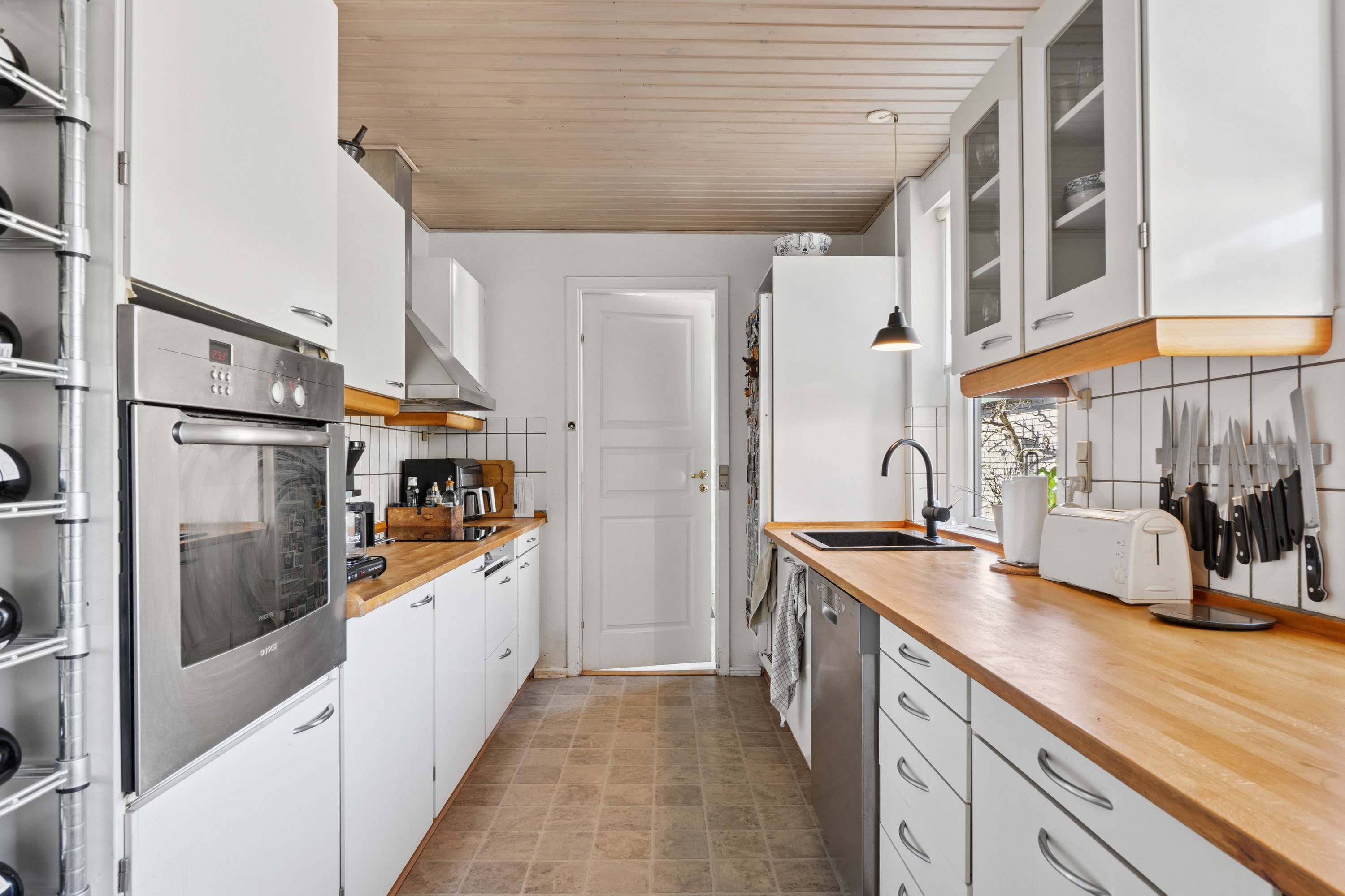 Fremhævet køkken billede i fuldskærmstilstand. Billede af Rønnebærvænget 22, 5800 Nyborg