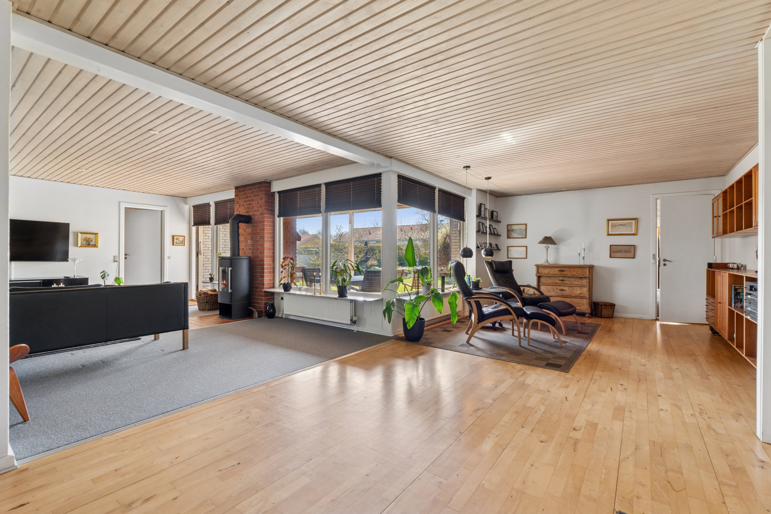 Fremhævet stue billede i fuldskærmstilstand. Billede af Rønnebærvænget 22, 5800 Nyborg