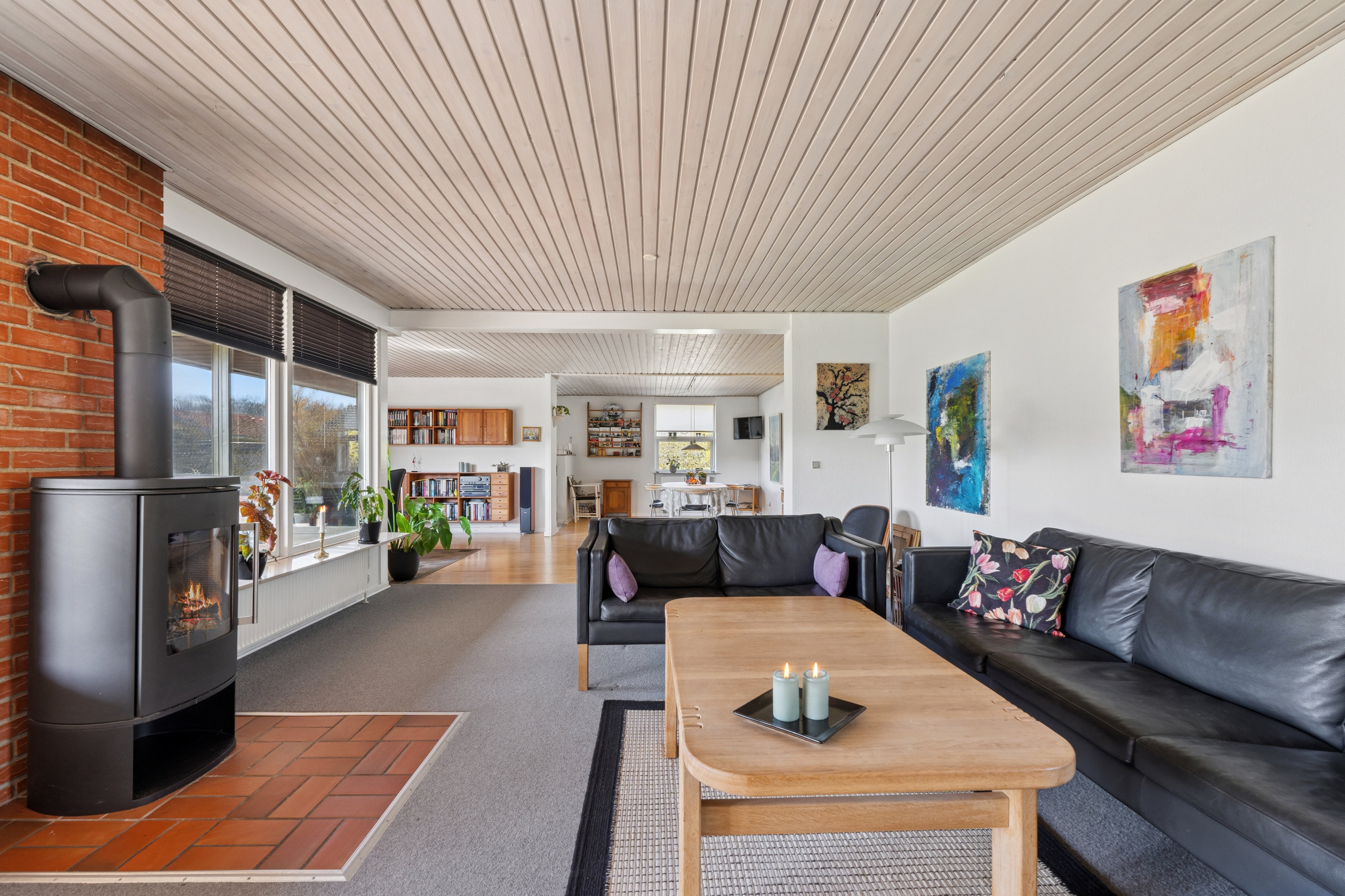 Fremhævet stue billede i fuldskærmstilstand. Billede af Rønnebærvænget 22, 5800 Nyborg