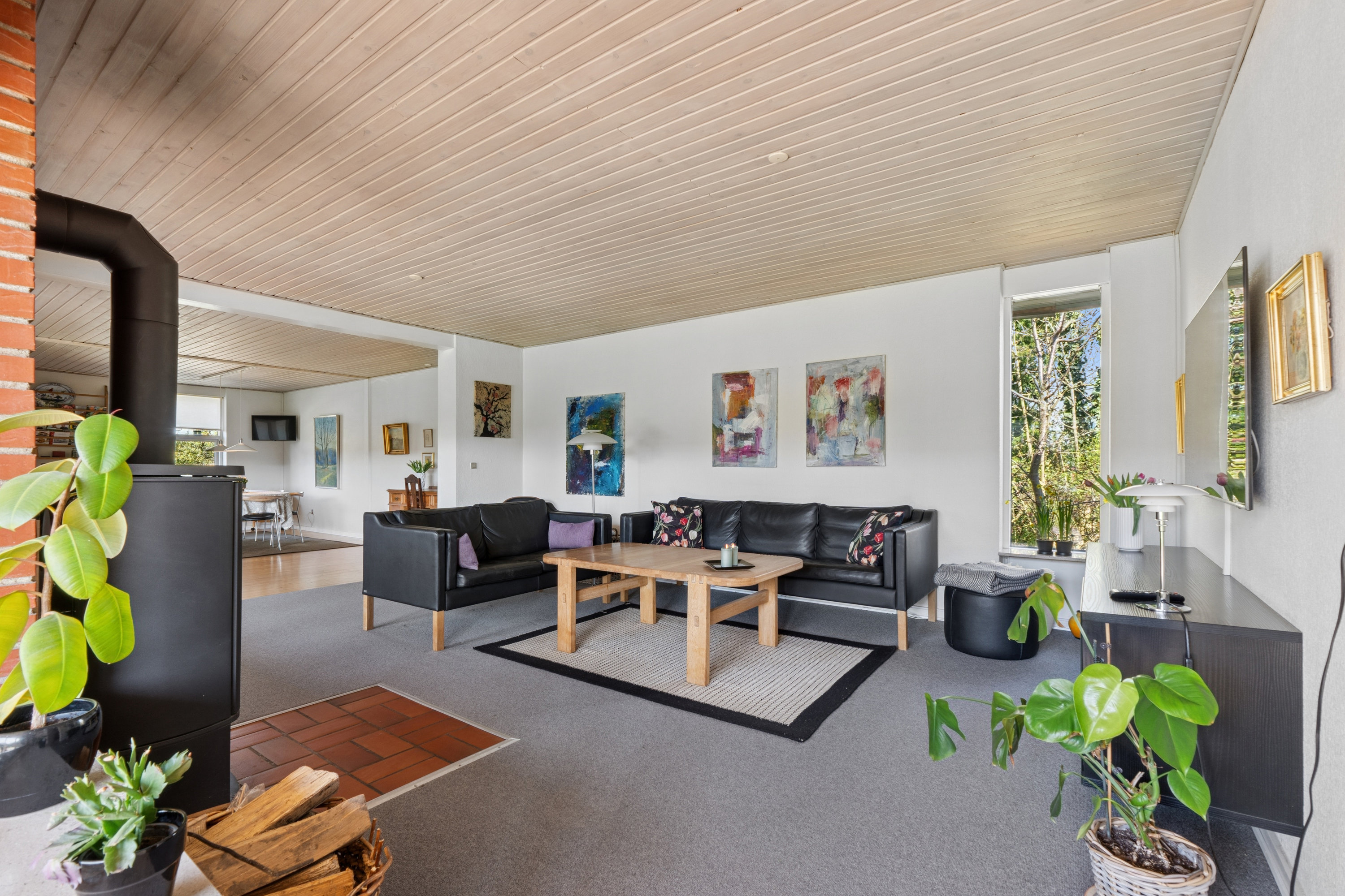 Fremhævet stue billede i fuldskærmstilstand. Billede af Rønnebærvænget 22, 5800 Nyborg