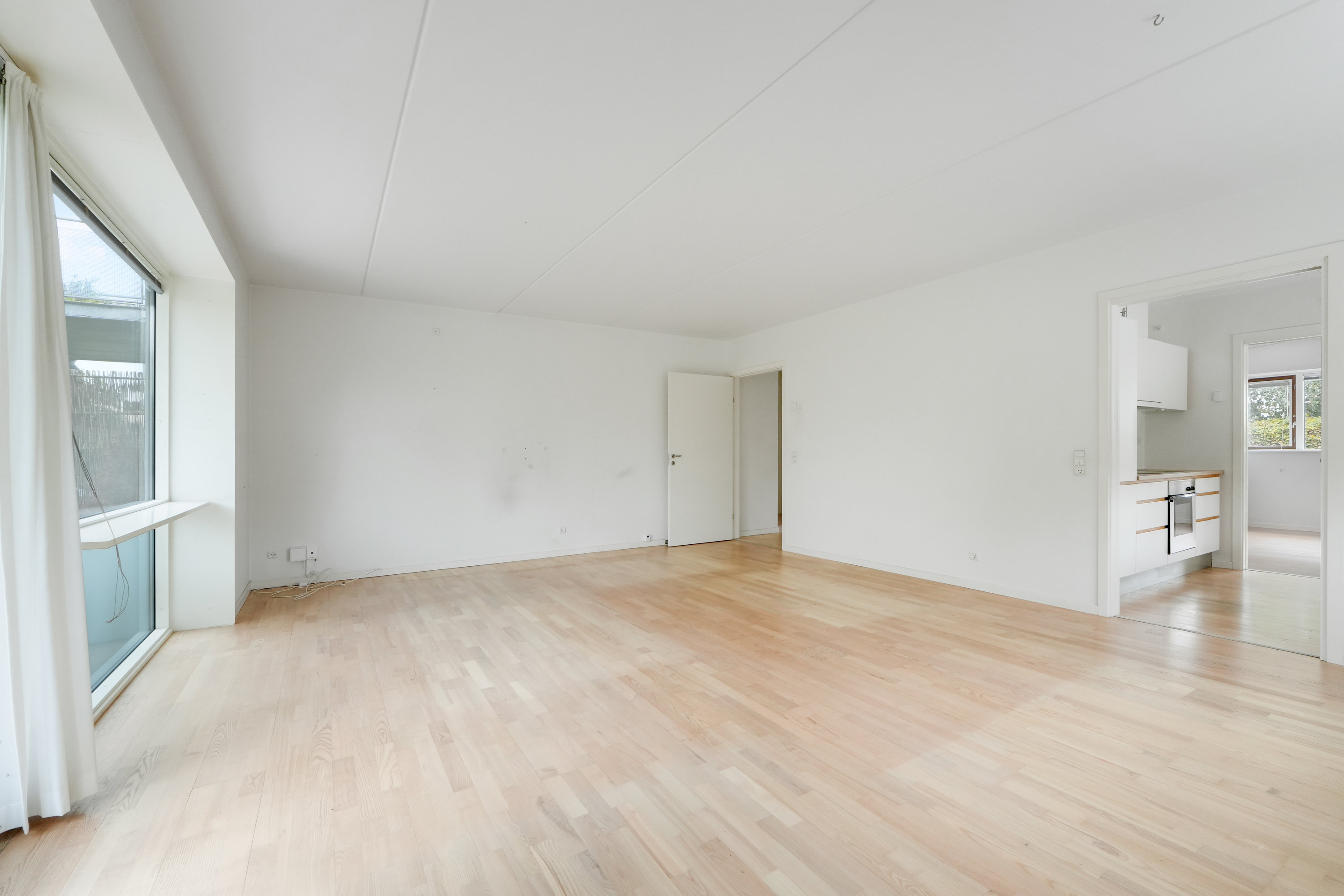 Fremhævet  billede i fuldskærmstilstand. Billede af Øresunds Alle 16A, st.. tv., 2791 Dragør