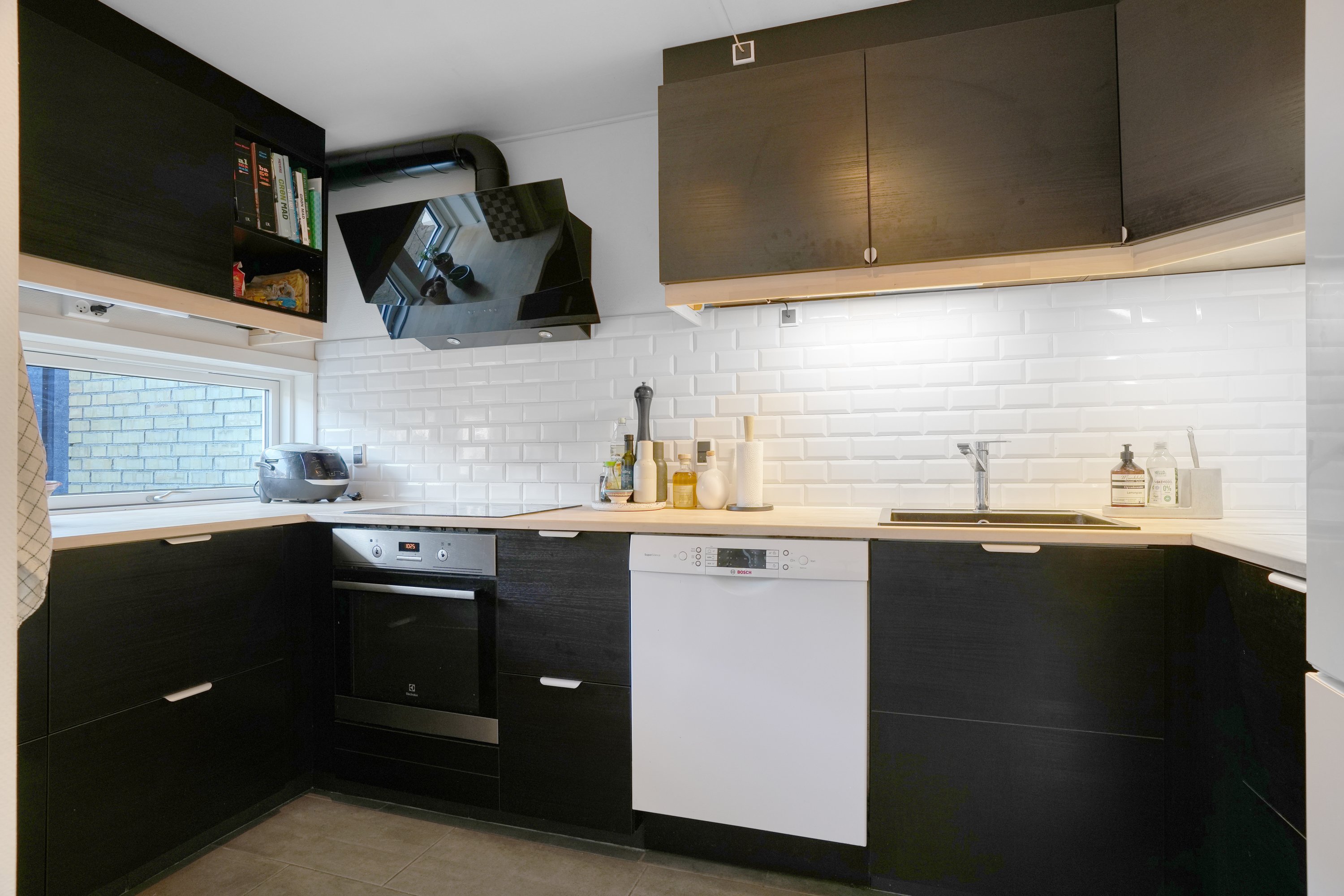 Fremhævet køkken billede i fuldskærmstilstand. Billede af Kagsåvej 45A, 2860 Søborg