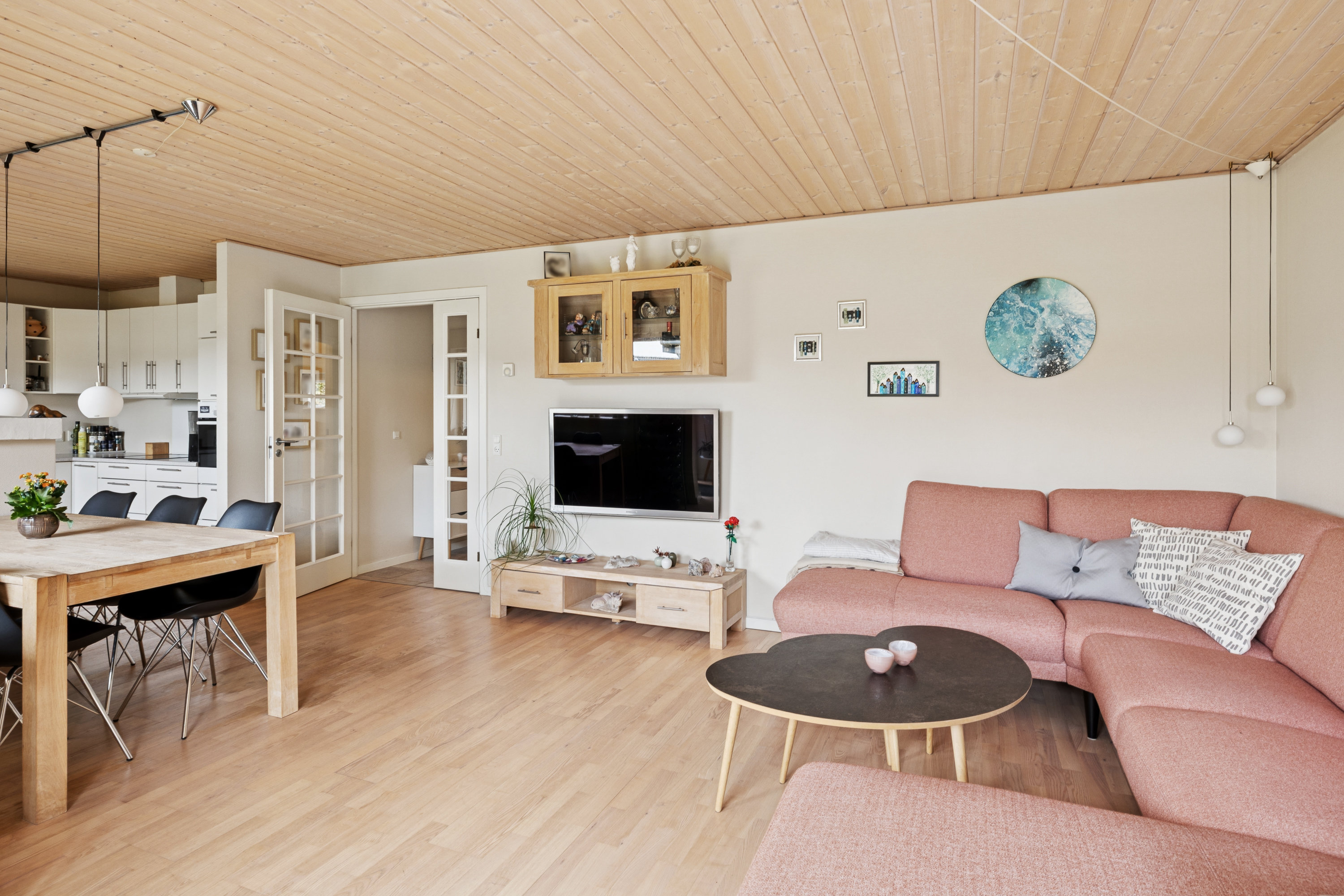 Fremhævet stue billede i fuldskærmstilstand. Billede af Skovbakkevej 88A, 8800 Viborg