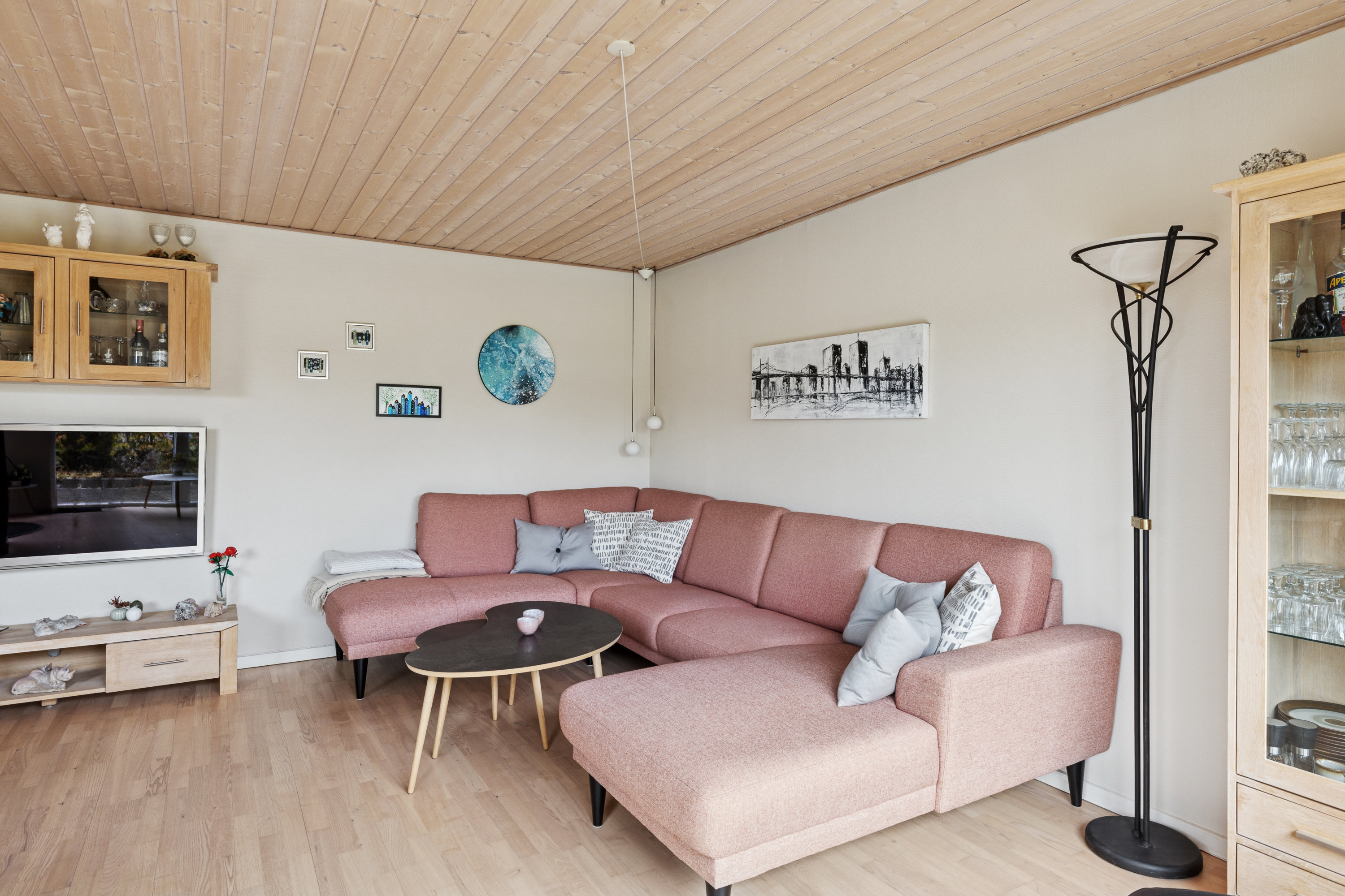 Fremhævet stue billede i fuldskærmstilstand. Billede af Skovbakkevej 88A, 8800 Viborg