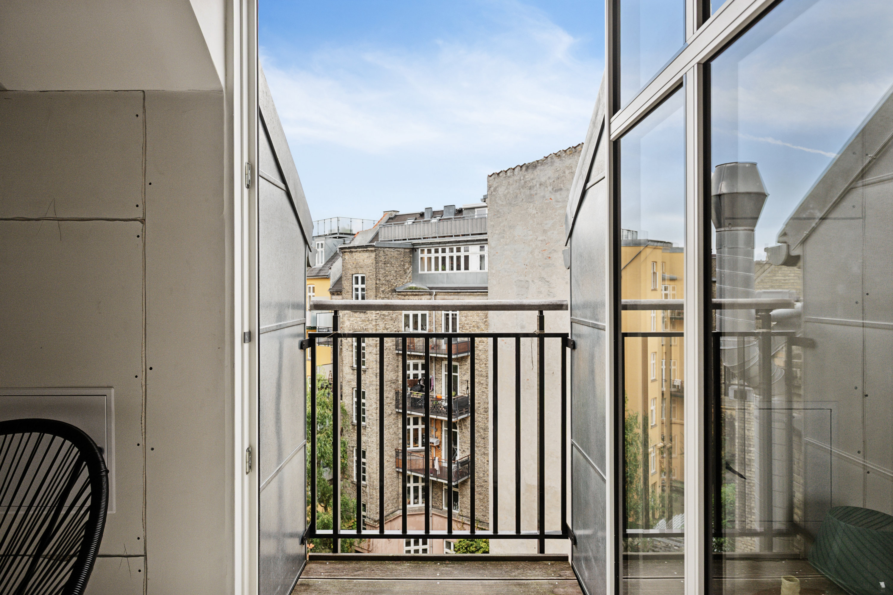 Fremhævet altan billede i fuldskærmstilstand. Billede af Sønder Boulevard 43, 5. tv., 1720 København V