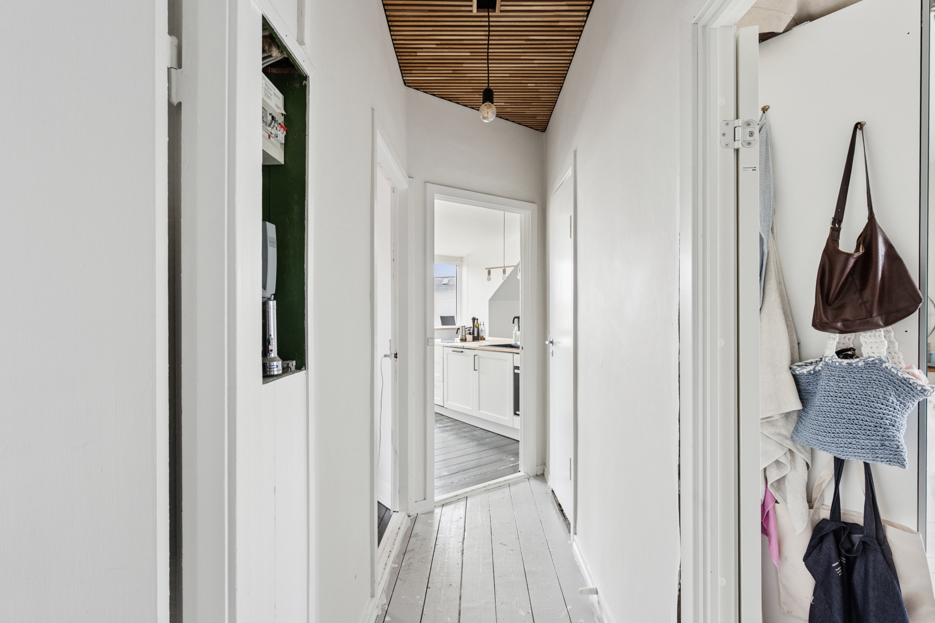 Fremhævet entré billede i fuldskærmstilstand. Billede af Sønder Boulevard 43, 5. tv., 1720 København V