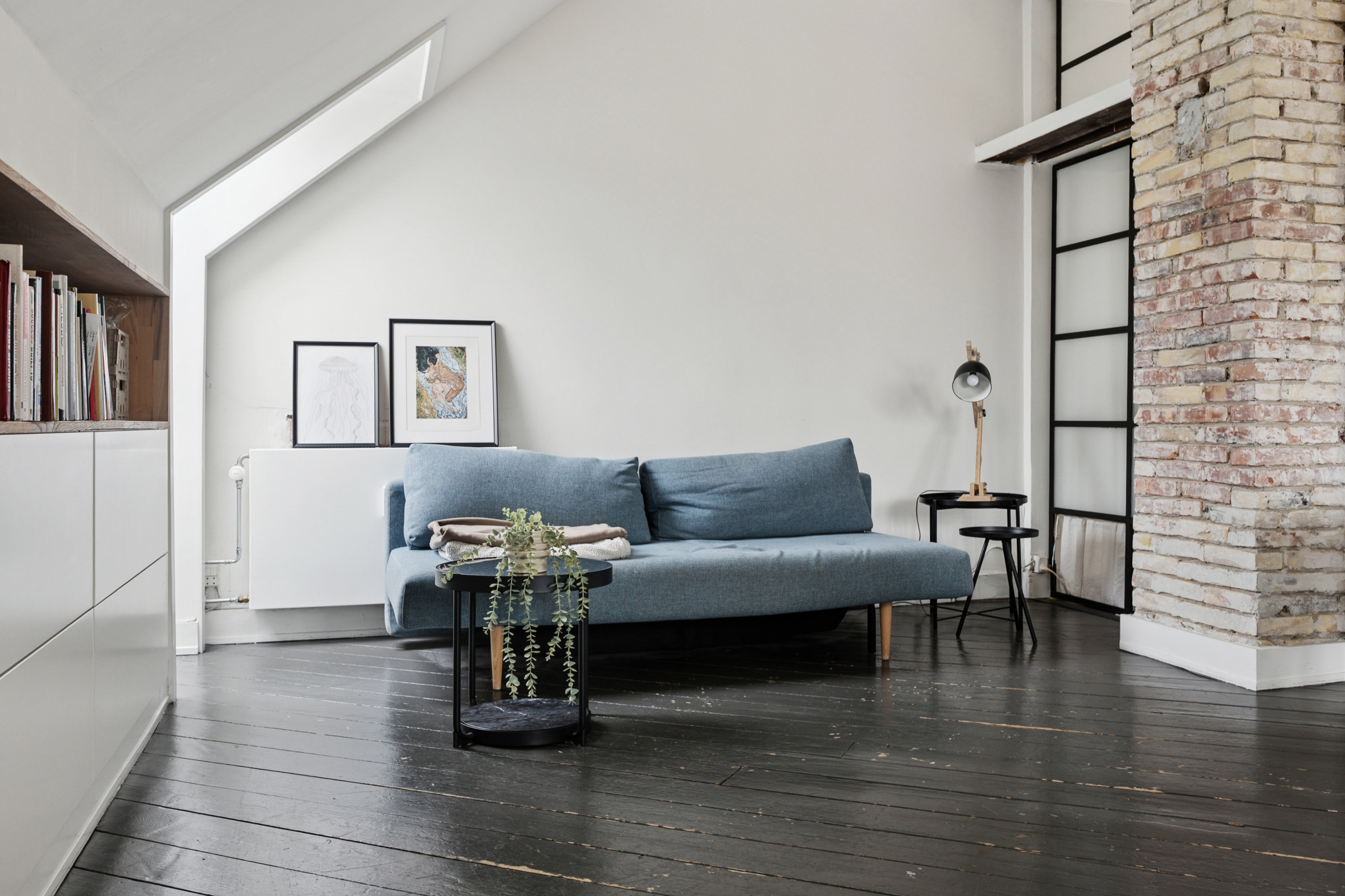 Fremhævet stue billede i fuldskærmstilstand. Billede af Sønder Boulevard 43, 5. tv., 1720 København V