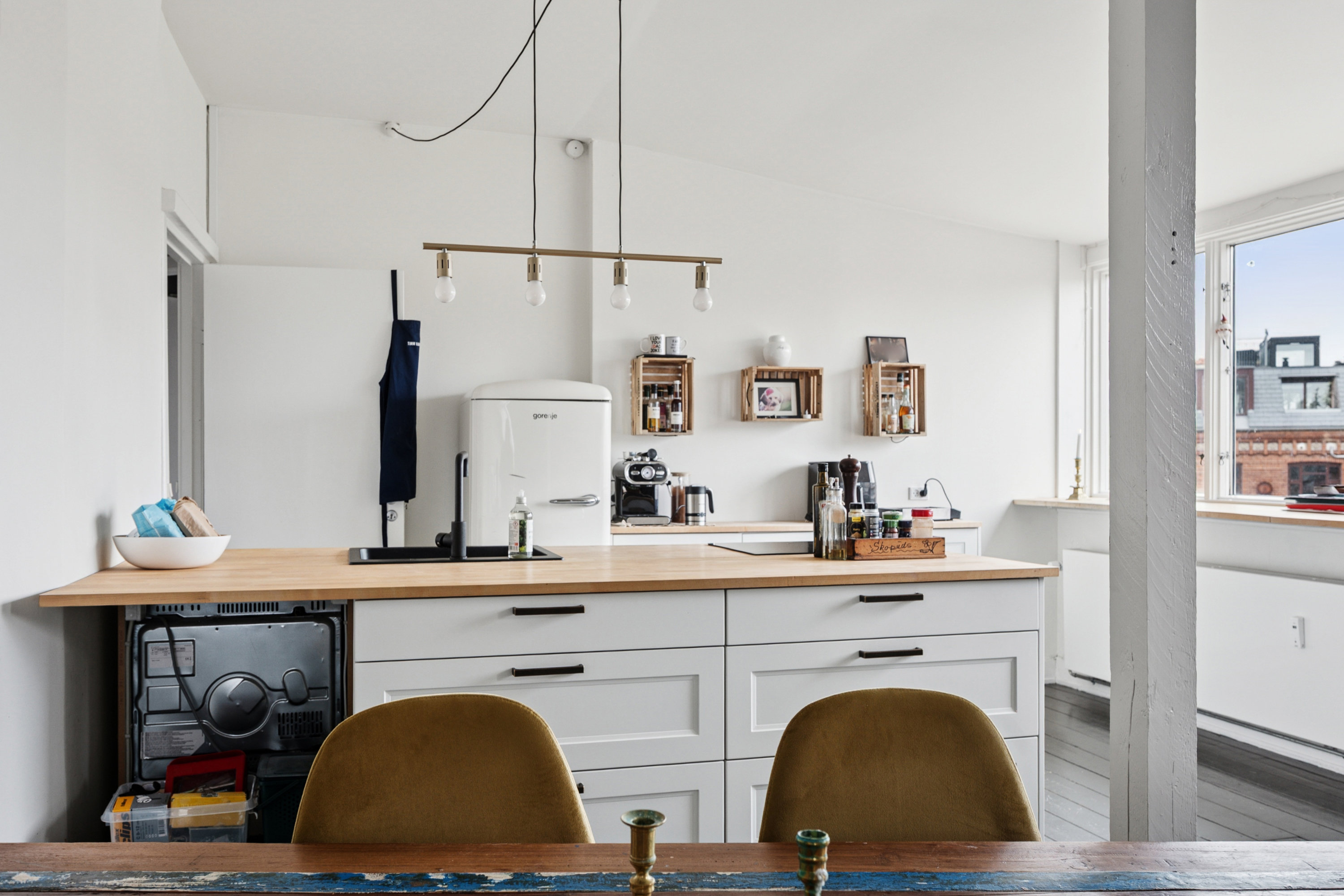 Fremhævet køkken billede i fuldskærmstilstand. Billede af Sønder Boulevard 43, 5. tv., 1720 København V