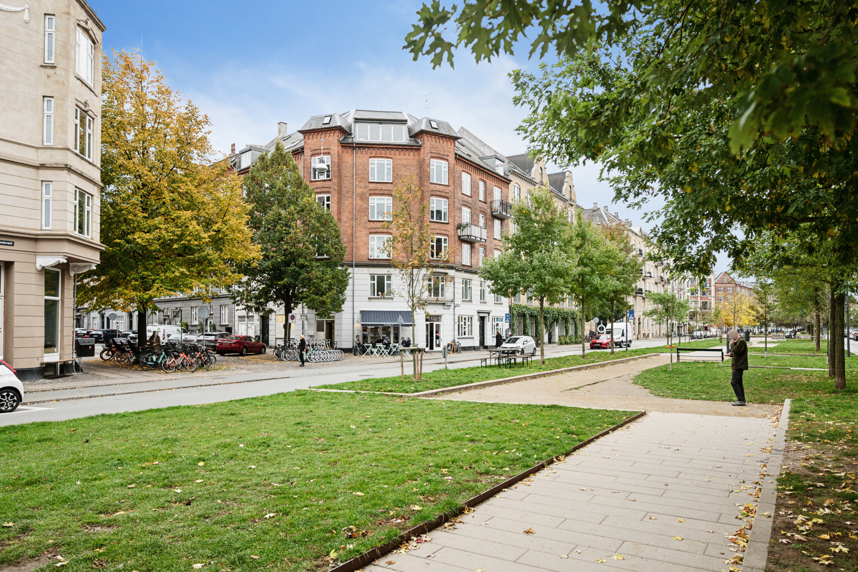 Fremhævet andet billede i fuldskærmstilstand. Billede af Sønder Boulevard 43, 5. tv., 1720 København V