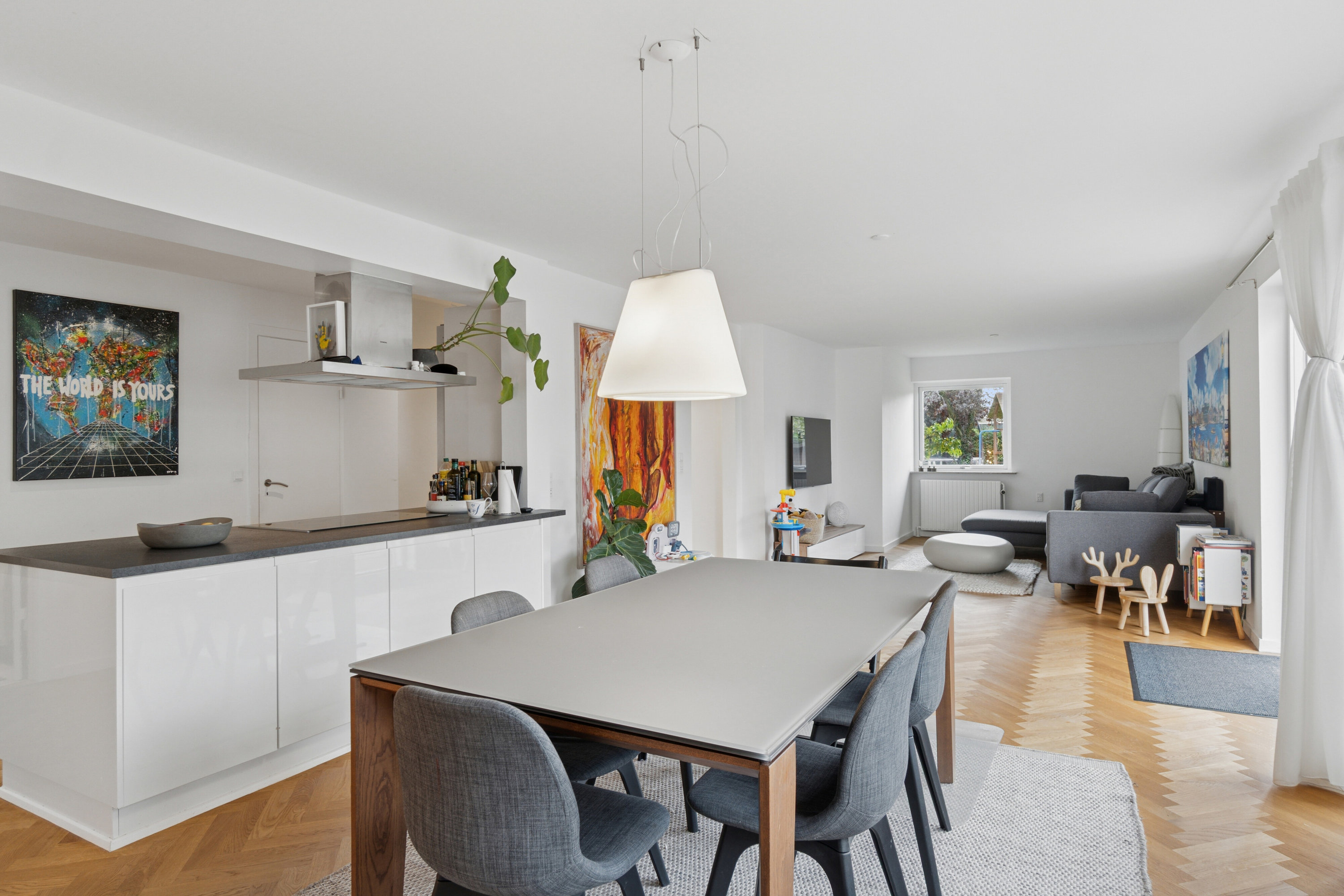 Fremhævet spisestue billede i fuldskærmstilstand. Billede af Rudbølvej 7, 2650 Hvidovre