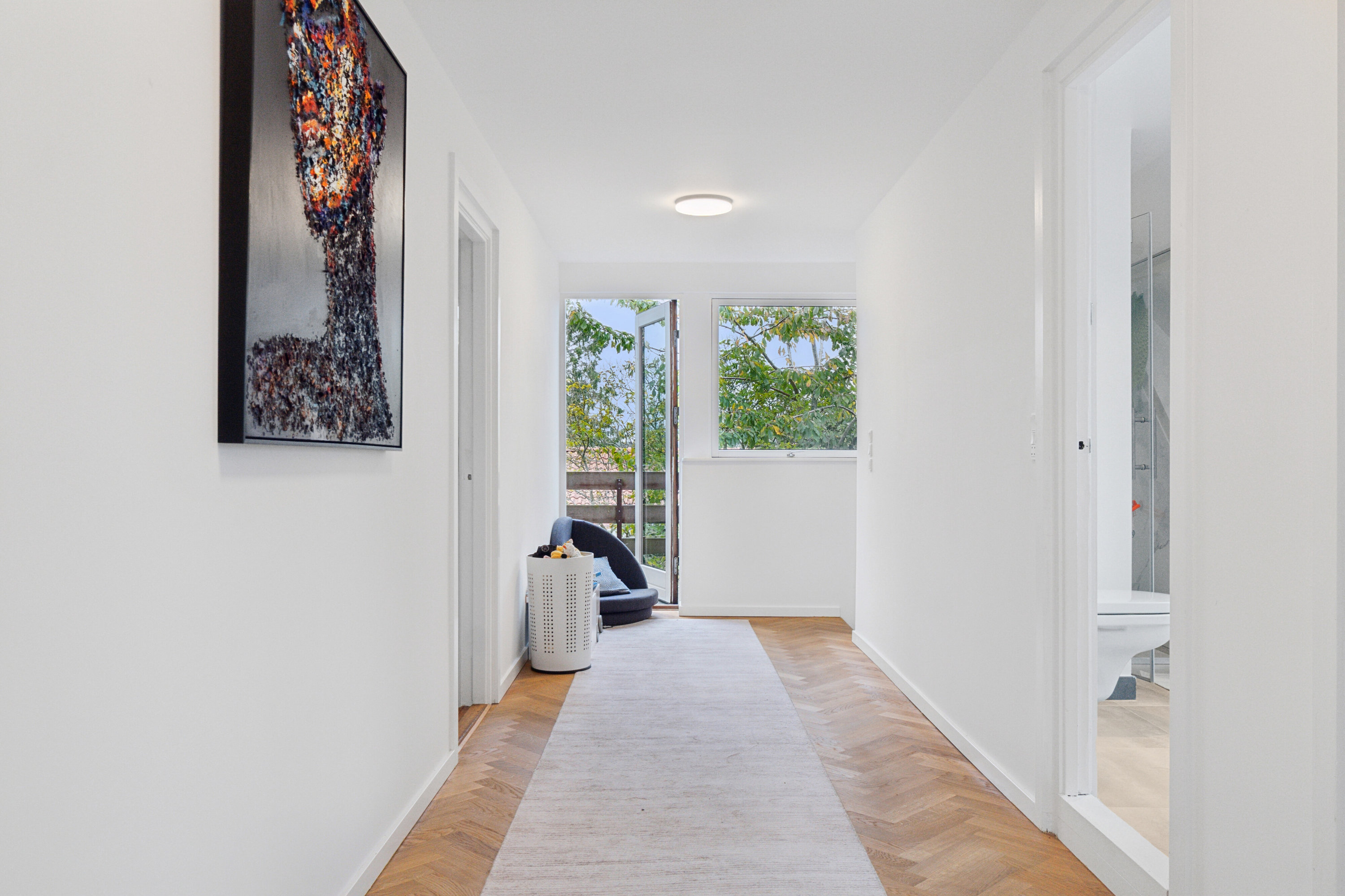 Fremhævet gang billede i fuldskærmstilstand. Billede af Rudbølvej 7, 2650 Hvidovre