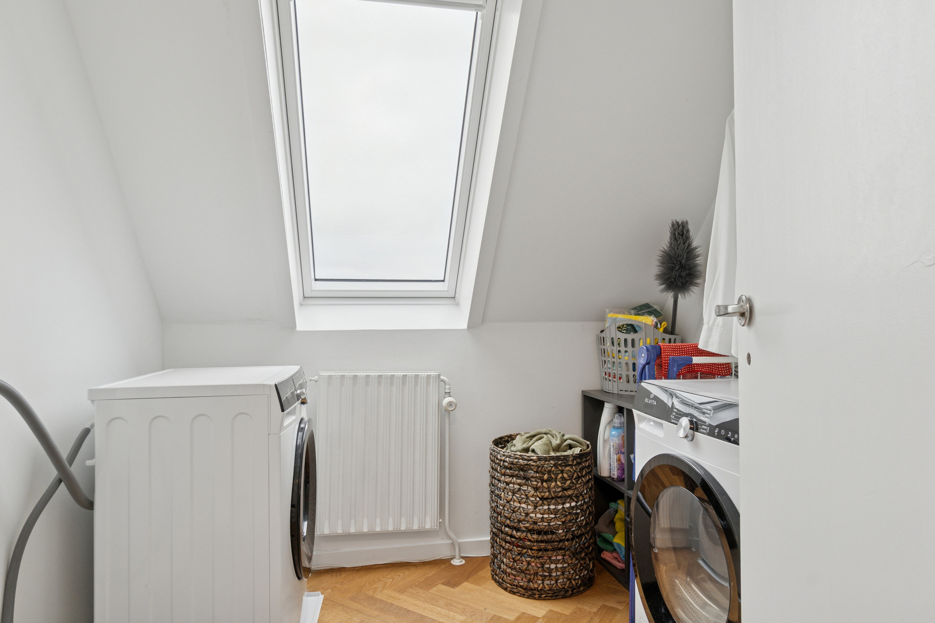 Fremhævet vaskerum billede i fuldskærmstilstand. Billede af Rudbølvej 7, 2650 Hvidovre