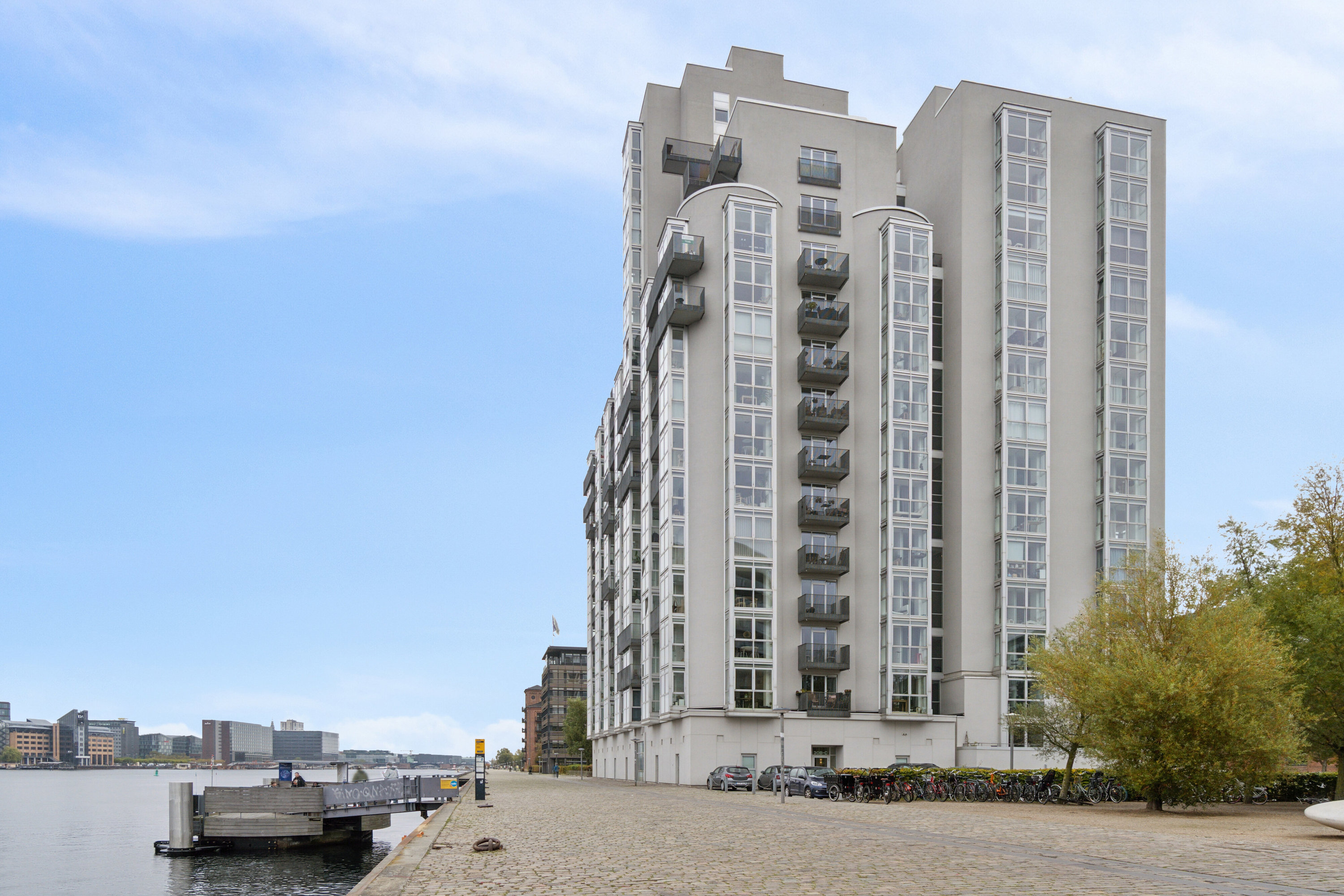 Fremhævet facade billede i fuldskærmstilstand. Billede af Islands Brygge 30B, 10. 6., 2300 København S