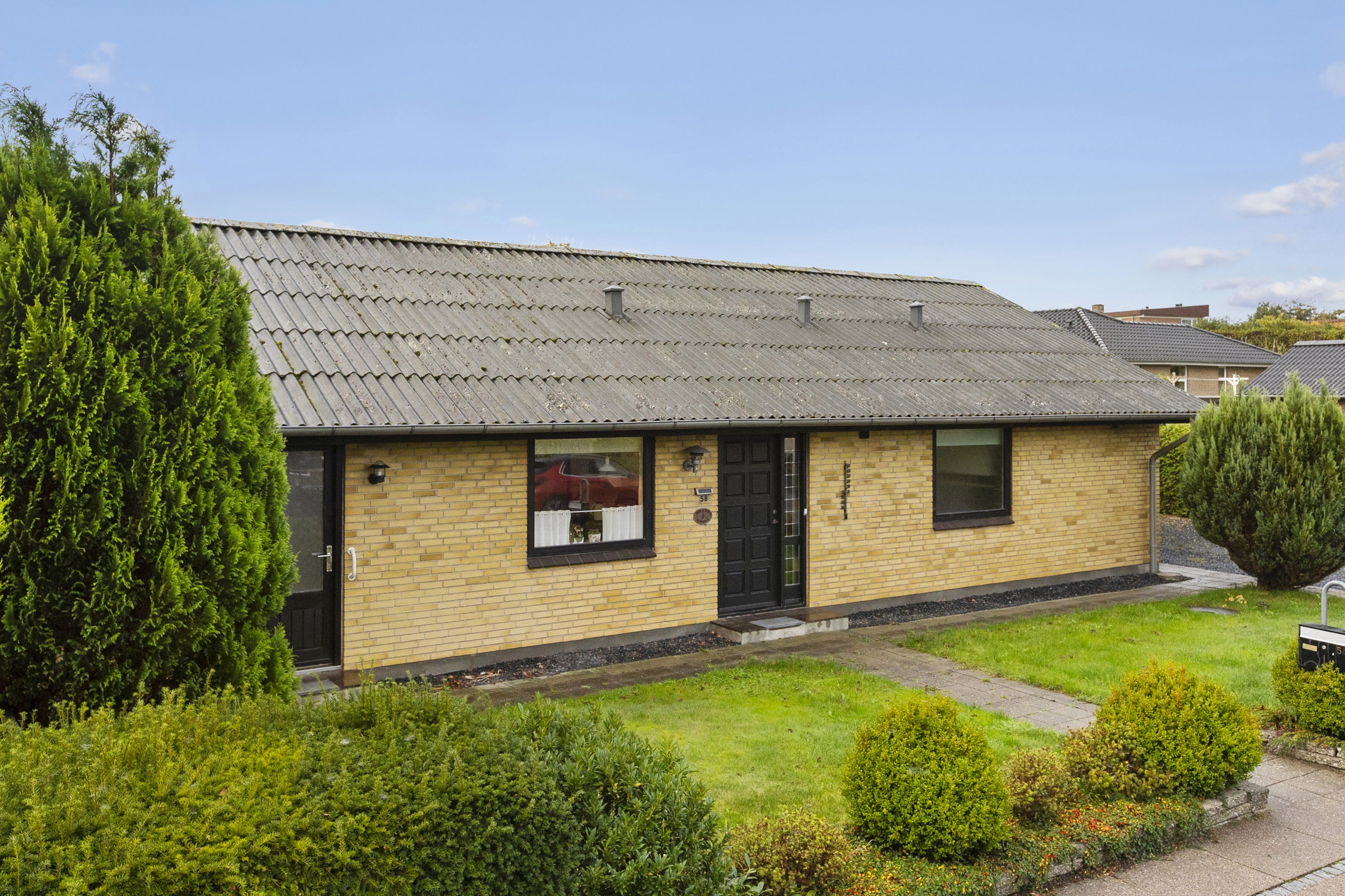 Fremhævet entré billede i fuldskærmstilstand. Billede af Brunbjergvej 58, Løjt Kirkeby, 6200 Aabenraa