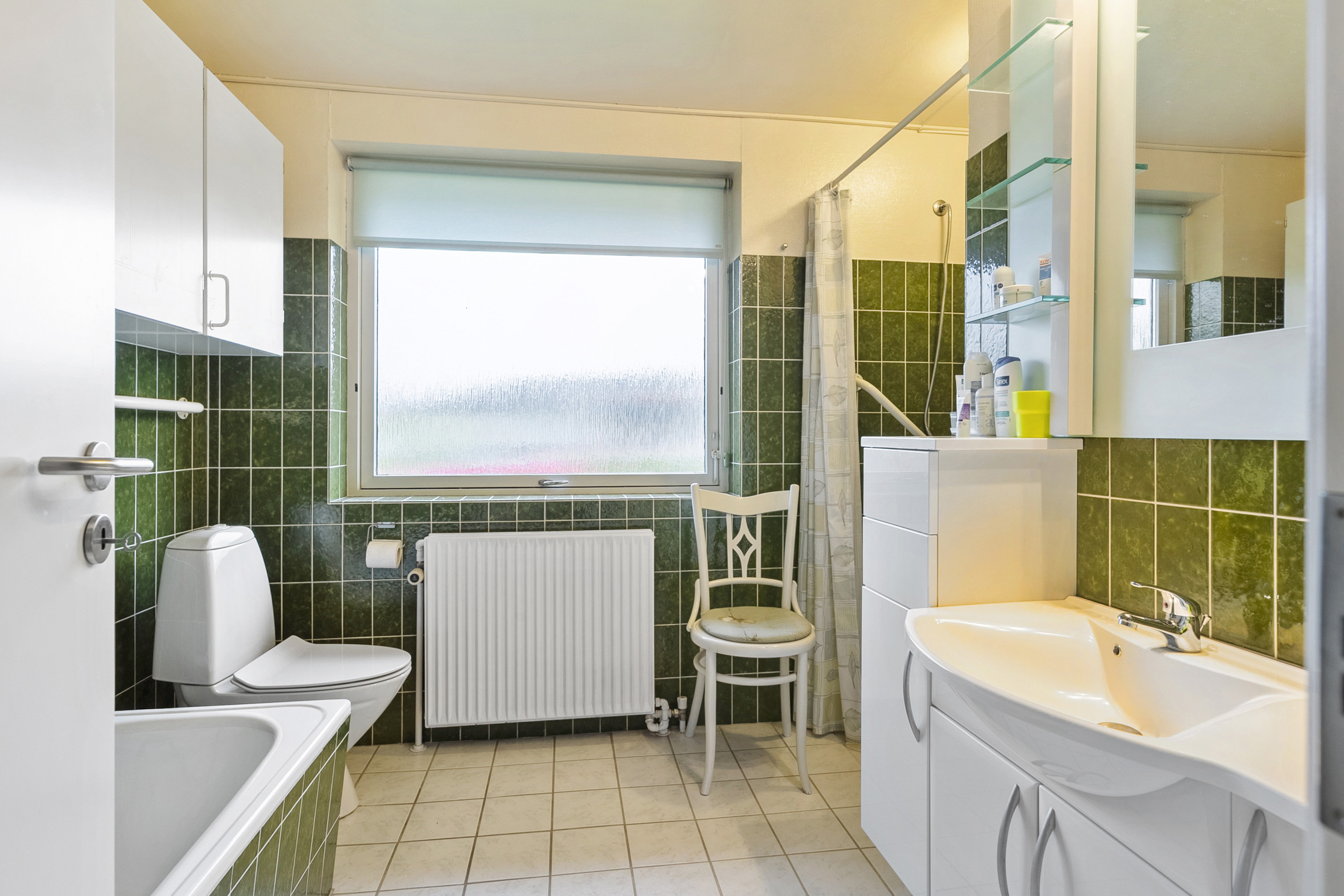 Fremhævet badeværelse billede i fuldskærmstilstand. Billede af Brunbjergvej 58, Løjt Kirkeby, 6200 Aabenraa