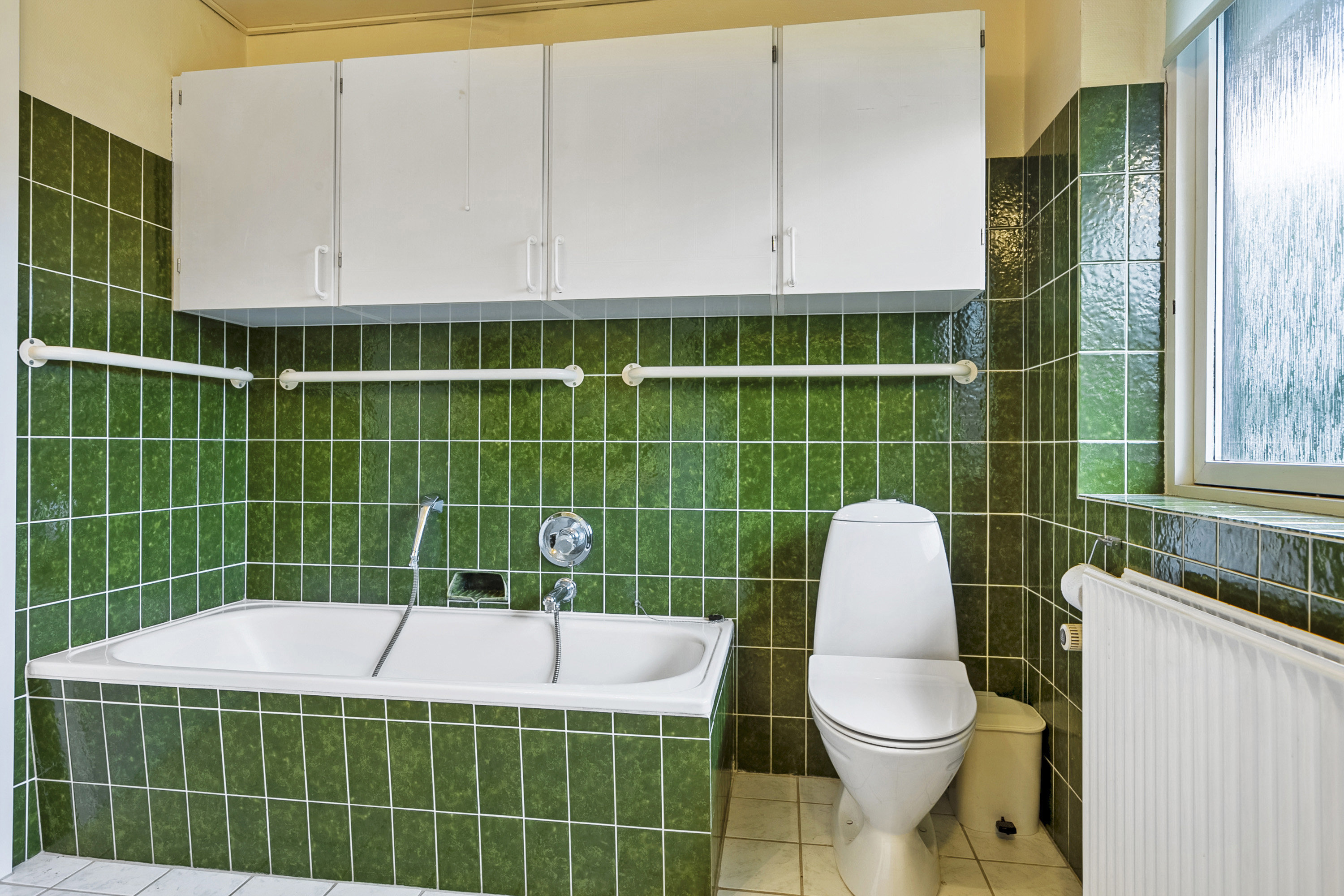 Fremhævet toilet billede i fuldskærmstilstand. Billede af Brunbjergvej 58, Løjt Kirkeby, 6200 Aabenraa