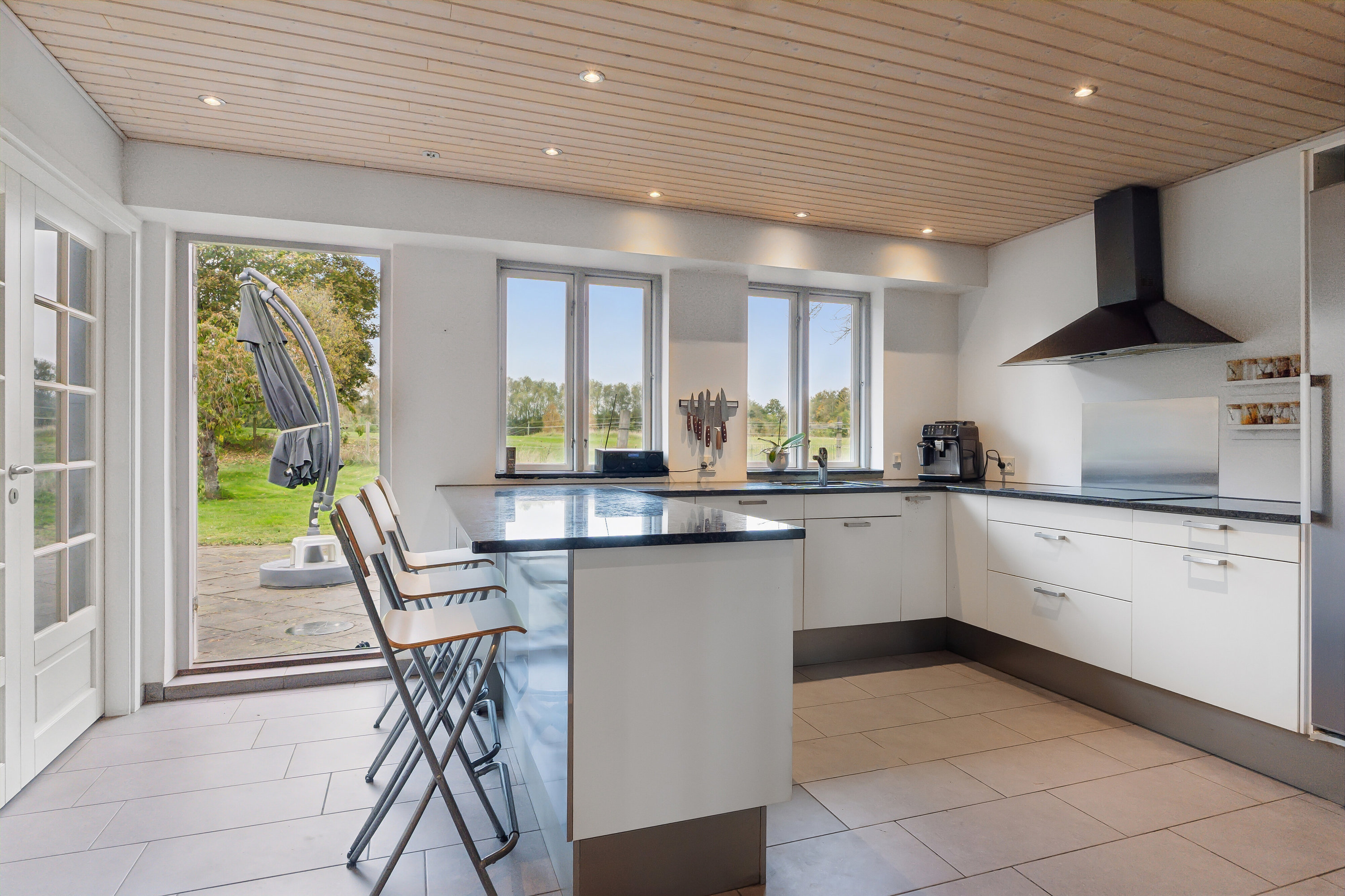 Fremhævet køkken billede i fuldskærmstilstand. Billede af Sorøvej 372, Ganges Bro, 4700 Næstved